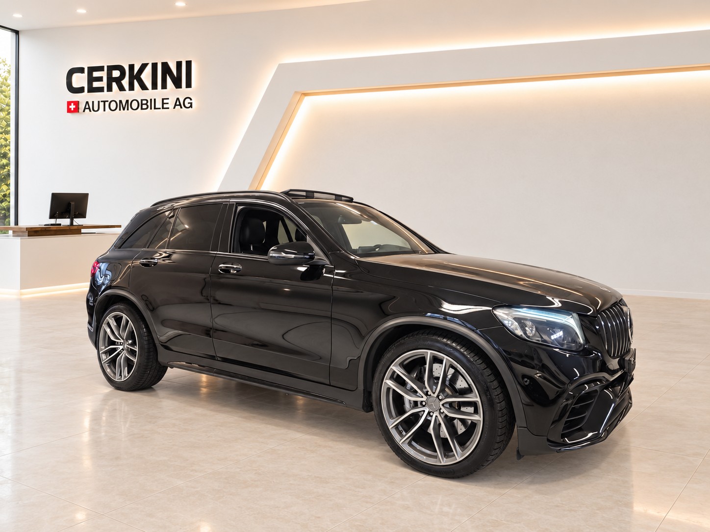 MERCEDES-BENZ GLC 63 AMG 4Matic+ 9G-Tronic-showroom-element-3