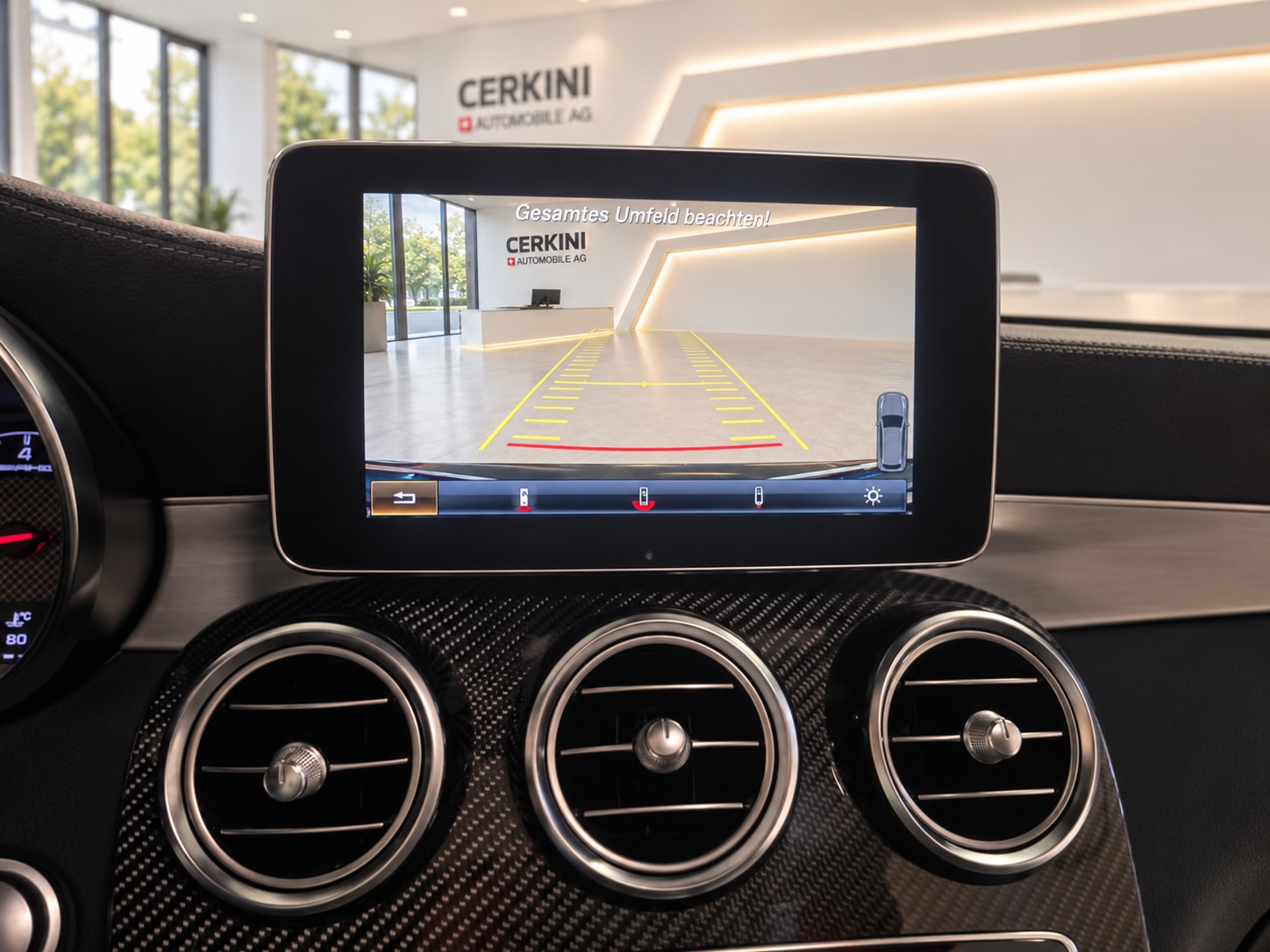 MERCEDES-BENZ GLC 63 AMG 4Matic+ 9G-Tronic-image-8
