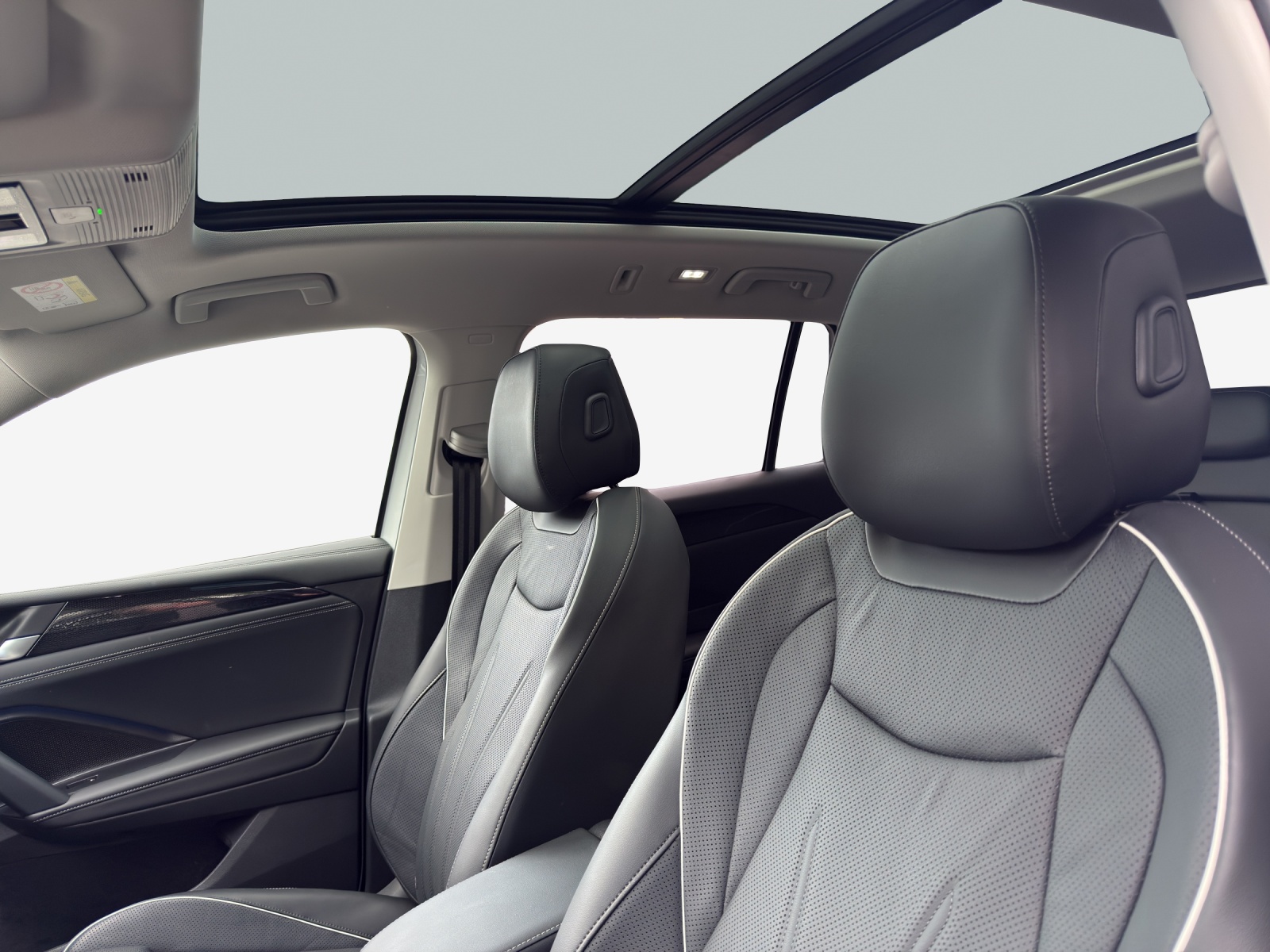 VW Tiguan 2.0 TSI DSG United 4Motion-image-14