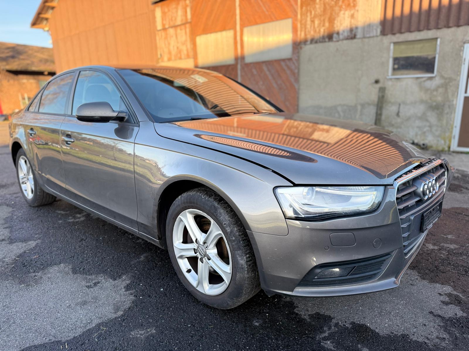 AUDI A4 Limousine 2.0 TFSI quattro S-tronic