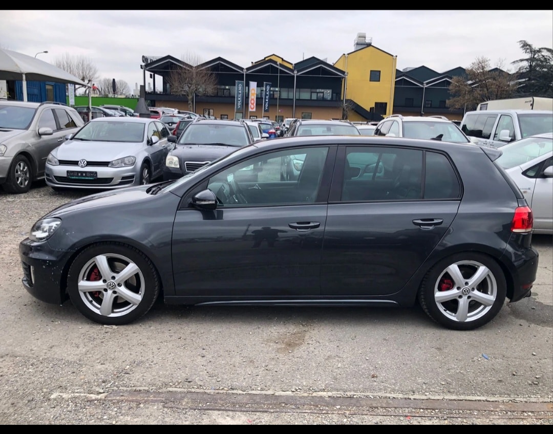 VW Golf 2.0 TSI GTI DSG-image-2