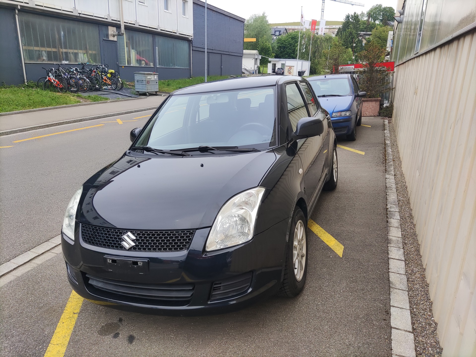 SUZUKI Swift 1.3i 16V GL