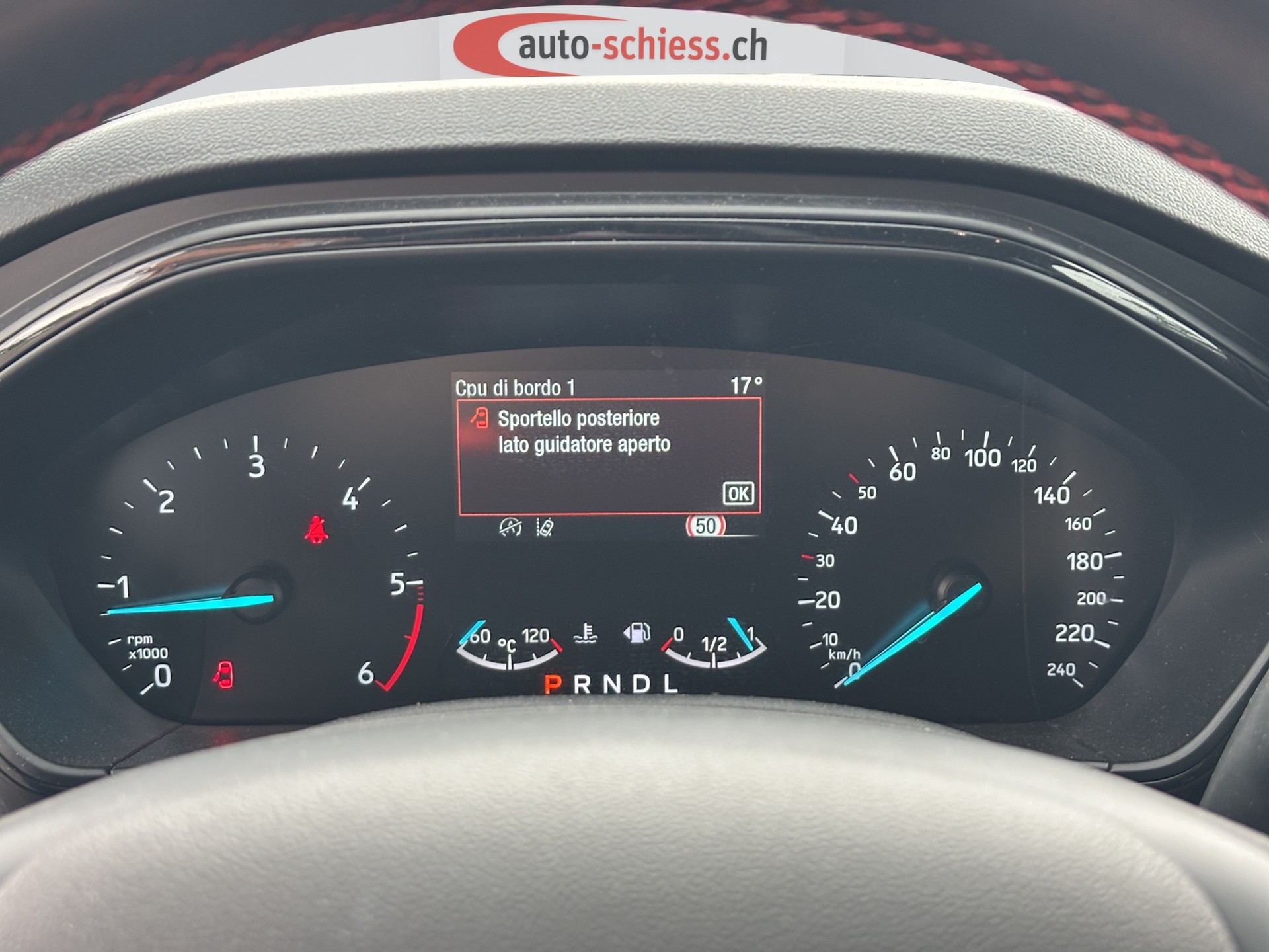 FORD Focus 1.5 TDCi EcoBlue ST-Line Automatic-image-10