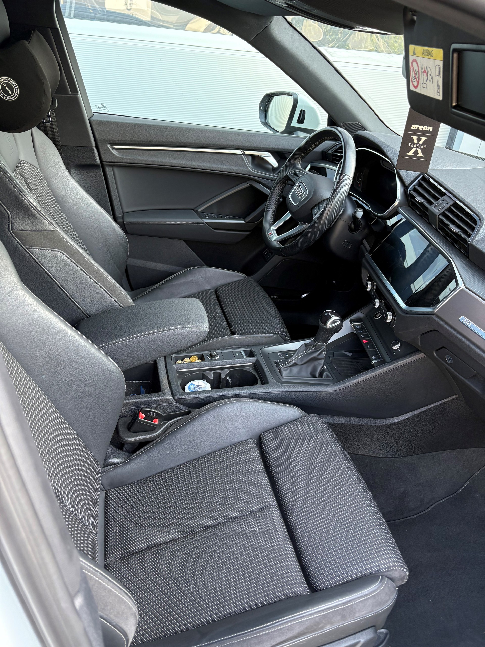 AUDI 1.4 45 TFSI e S line Attraction S-Tronic-image-0
