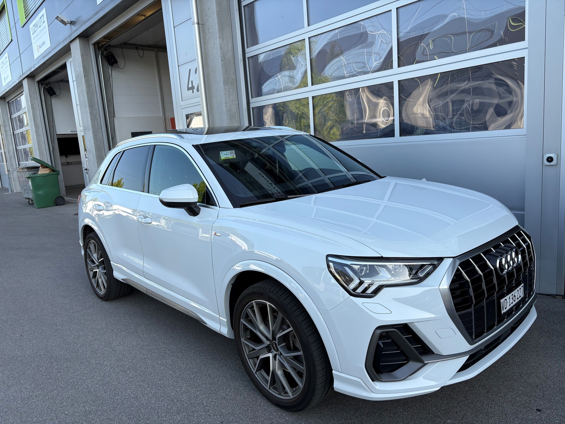 AUDI 1.4 45 TFSI e S line Attraction S-Tronic-image-2
