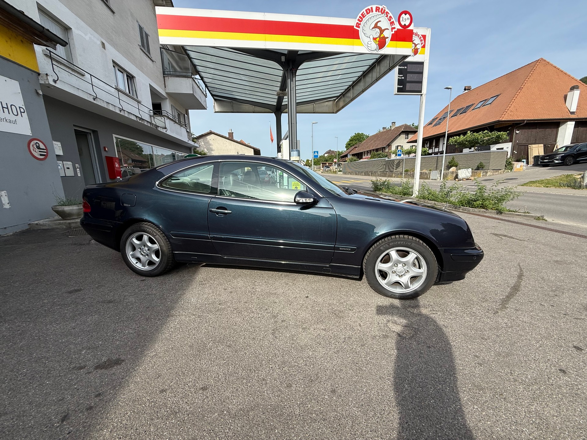 MERCEDES-BENZ CLK 320 Elégance Automatic-image-1