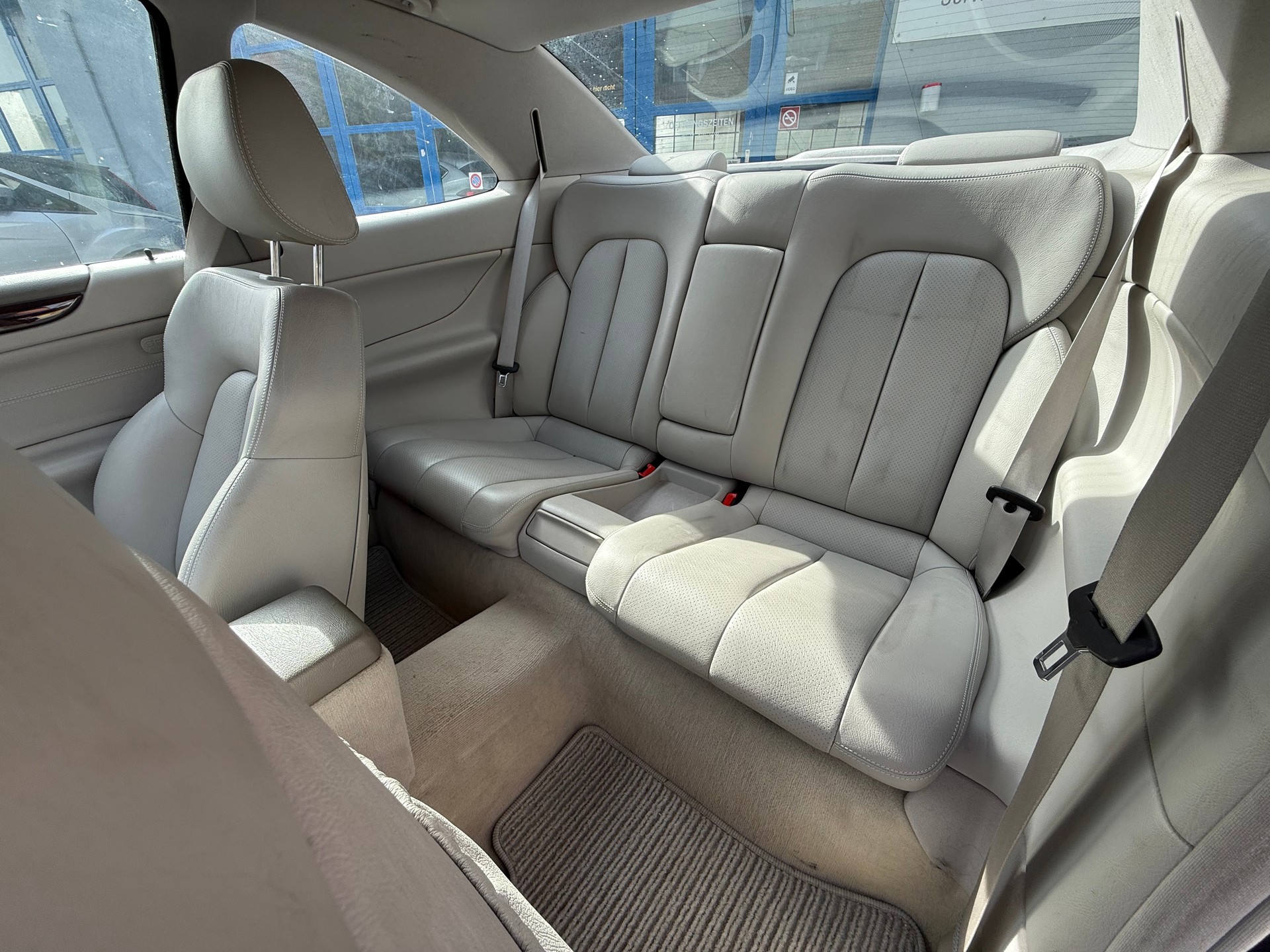 MERCEDES-BENZ CLK 320 Elégance Automatic-image-8