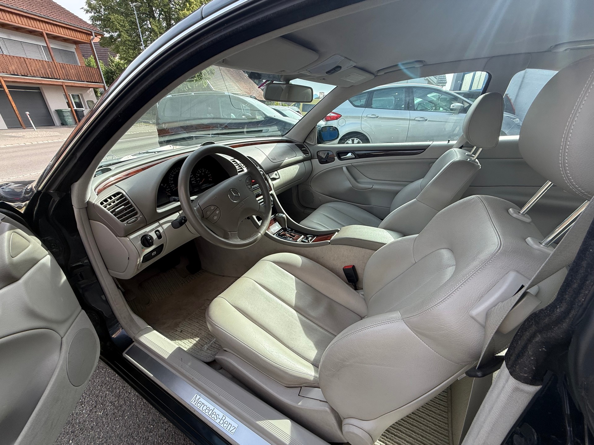 MERCEDES-BENZ CLK 320 Elégance Automatic-image-7