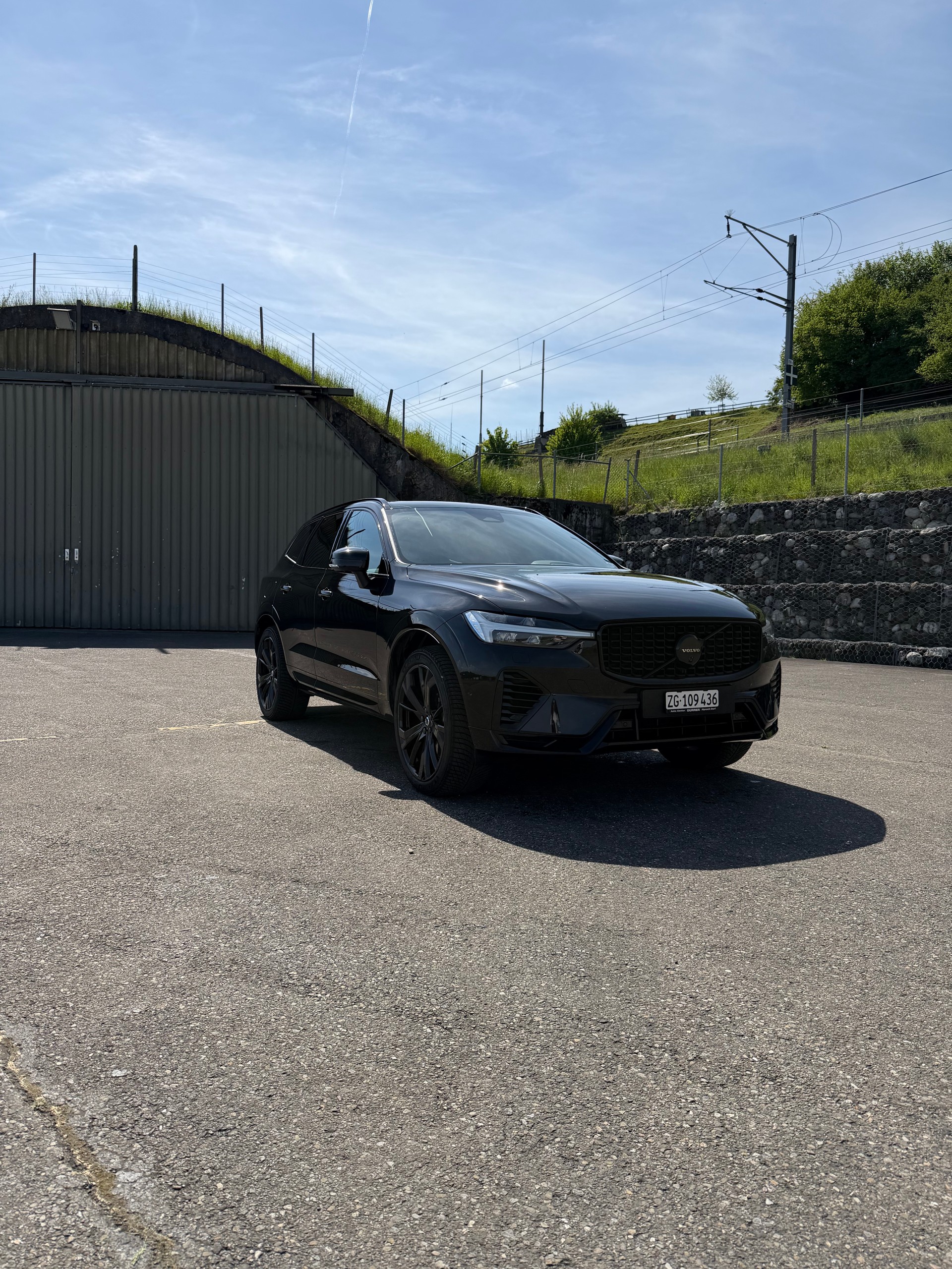 VOLVO 2.0 T8 TE XCENTRIC Black Edition eAWD-image-0