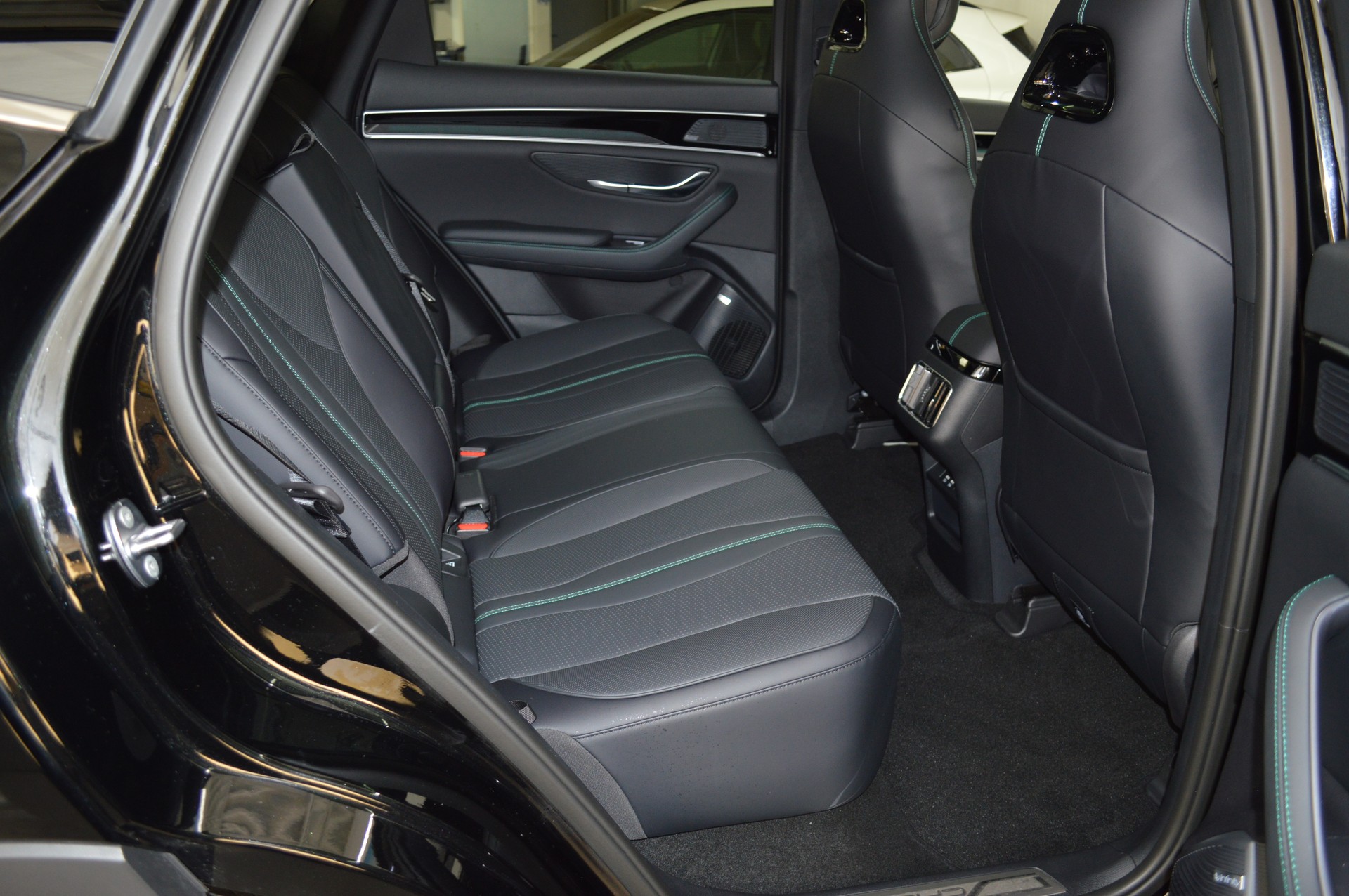 BYD Seal U DM-i Comfort-image-10