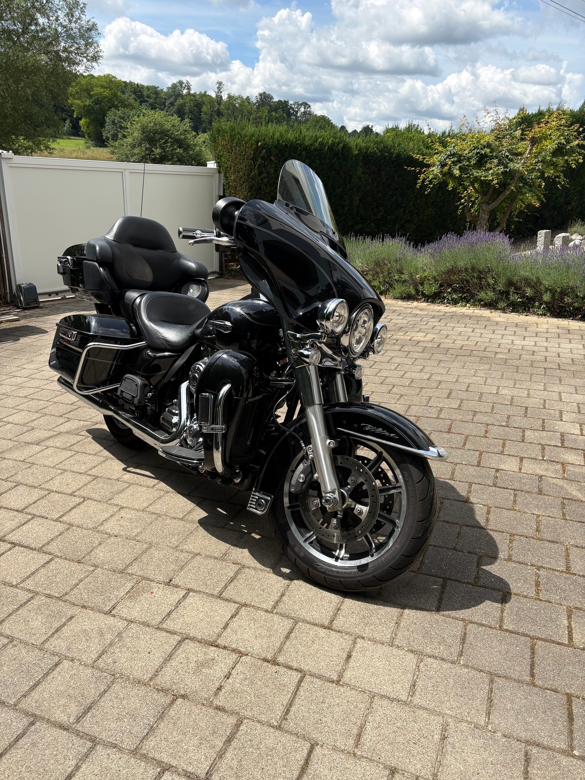 HARLEY-DAVIDSON Electra FLHTCU TC
