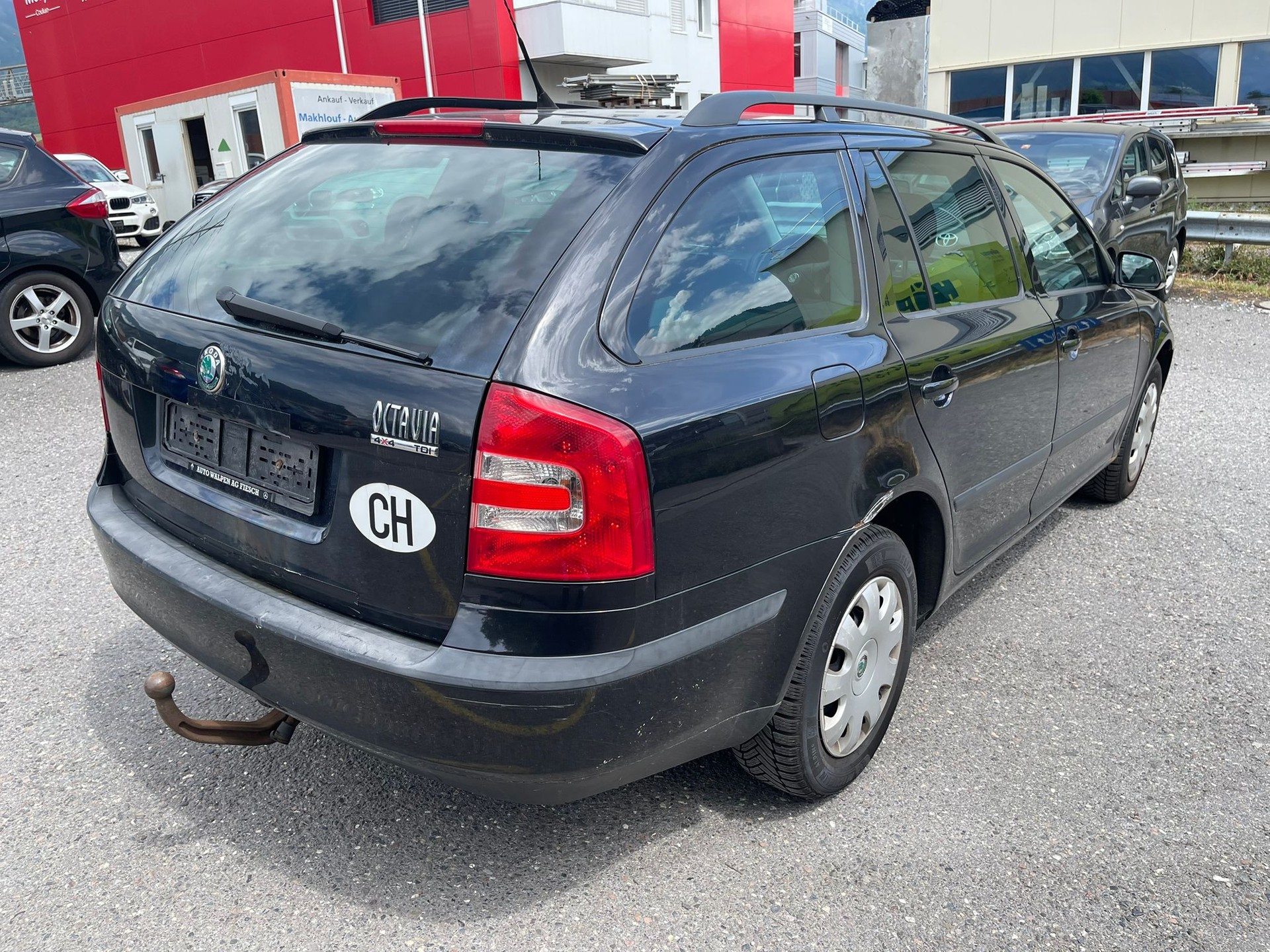 SKODA Octavia 1.9 TDI Adventure 4x4-image-3