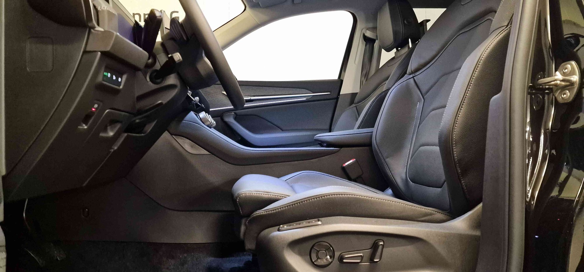 SKODA Kodiaq 2.0 TSI Dynamic 4x4-image-3