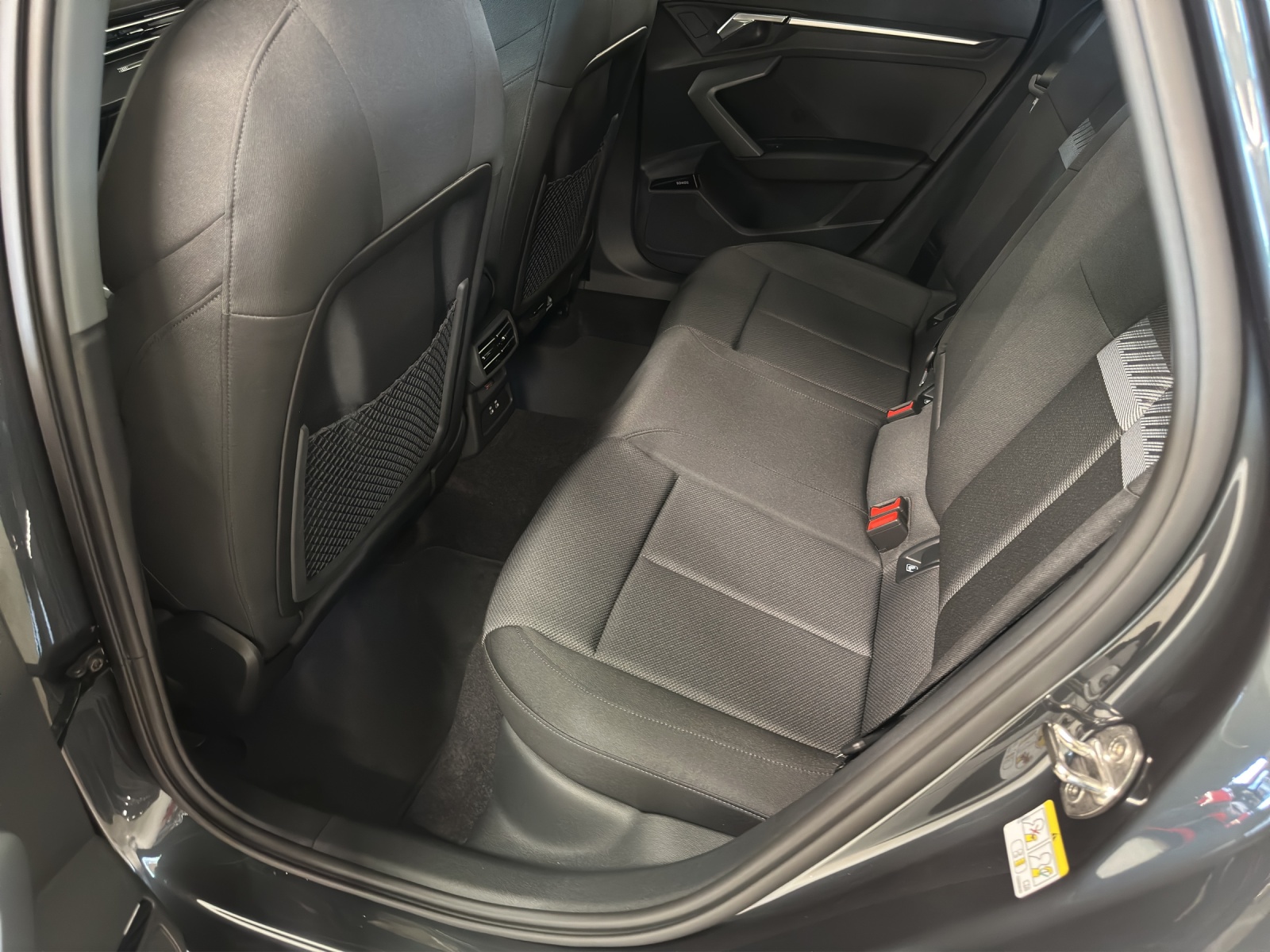 AUDI A3 Sportback TFSI 110 kW Attraction S tronic-image-11