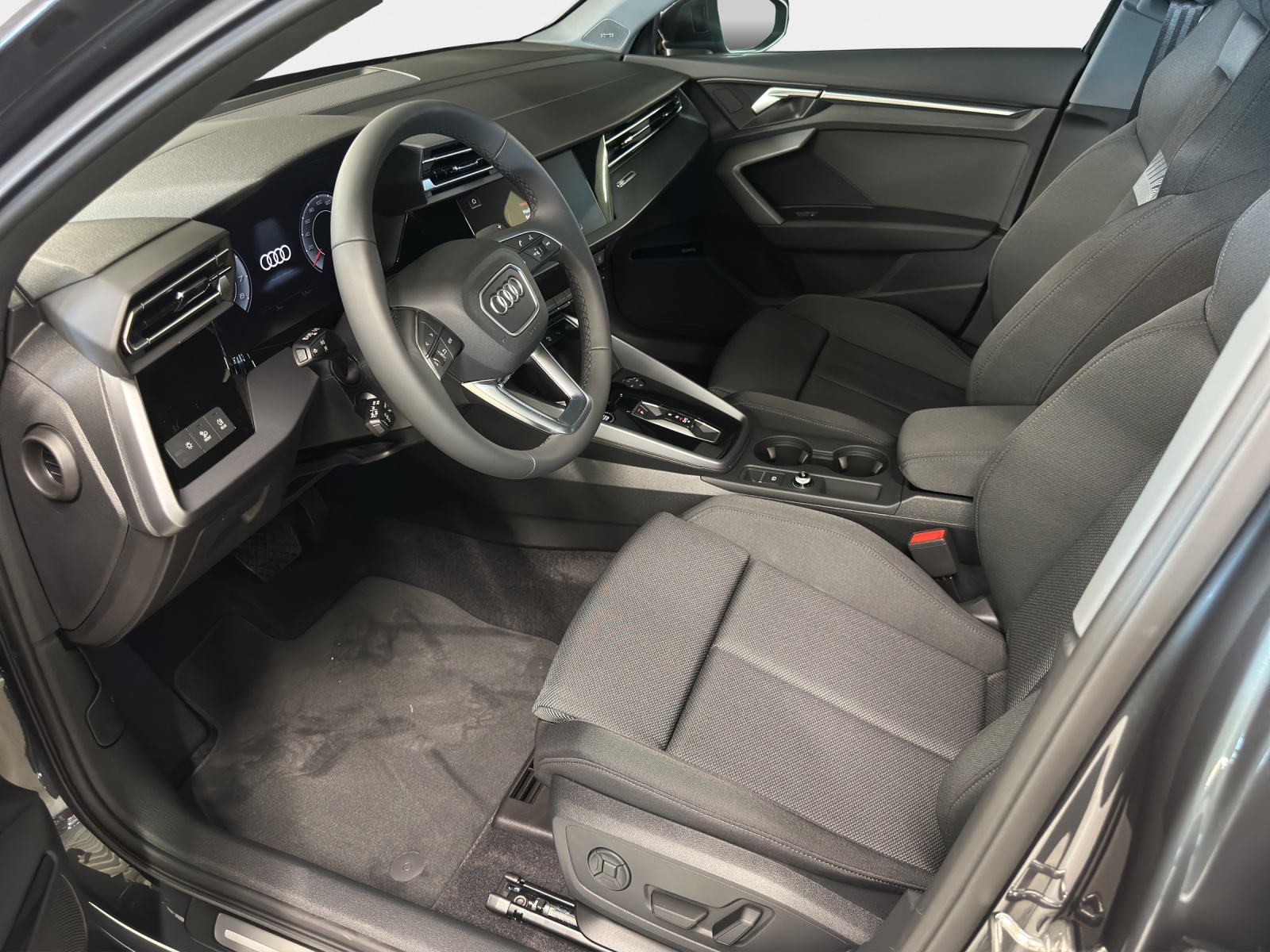 AUDI A3 Sportback TFSI 110 kW Attraction S tronic-image-9