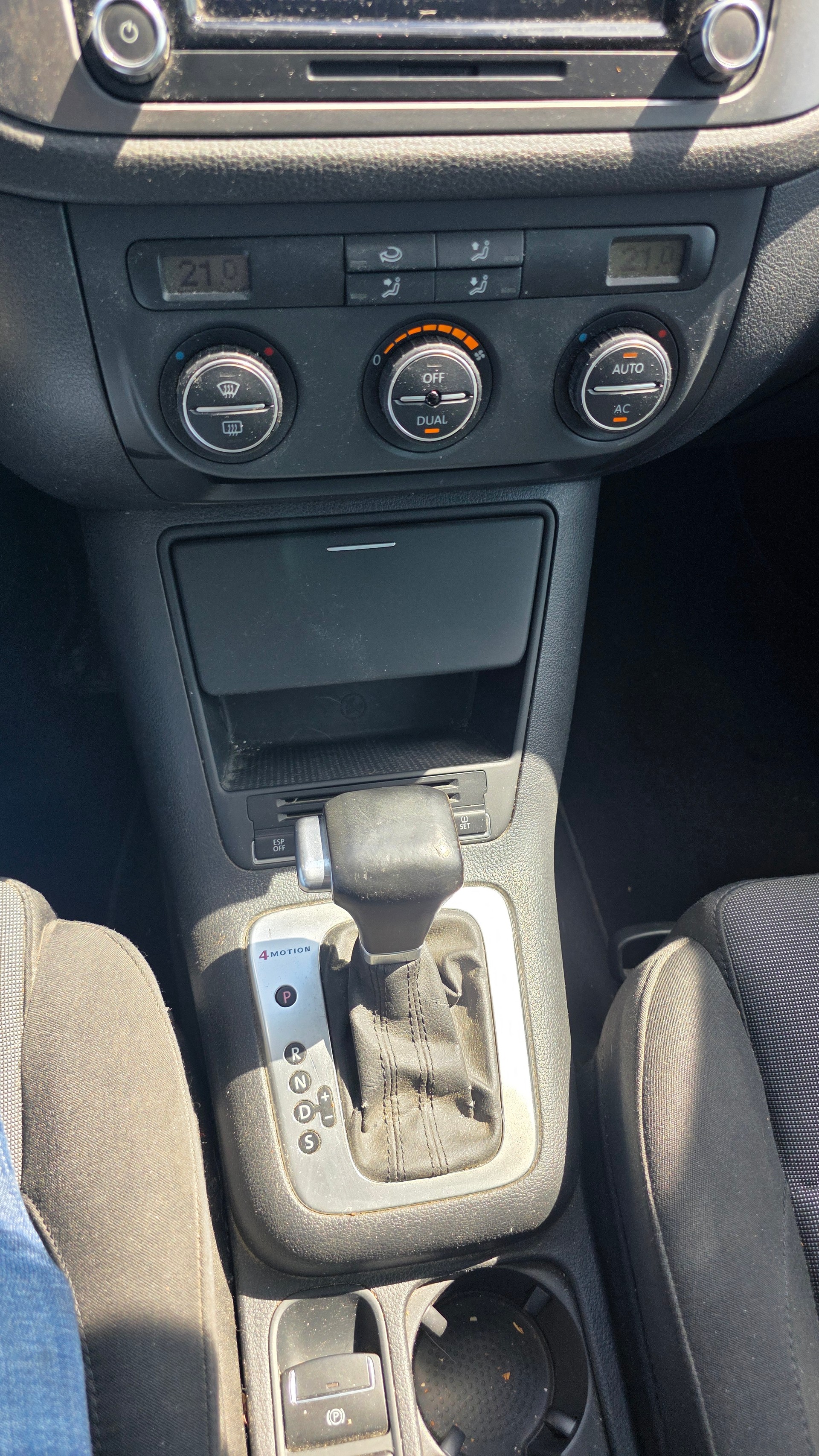 VW Tiguan 2.0 TDI Trend&Fun Tiptronic-image-10