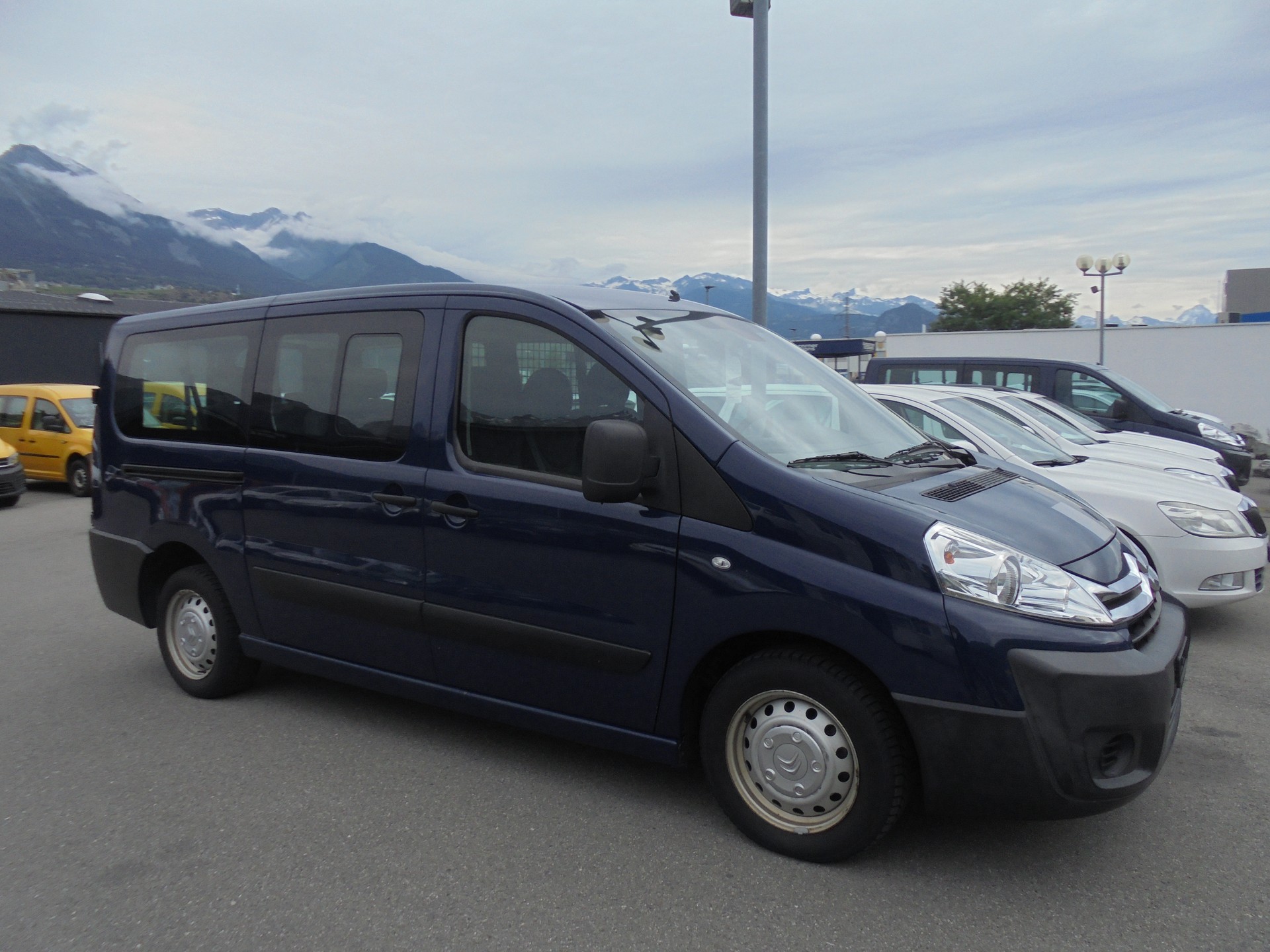 CITROEN Jumpy 2.0 HDi L2H1 Attraction-image-0