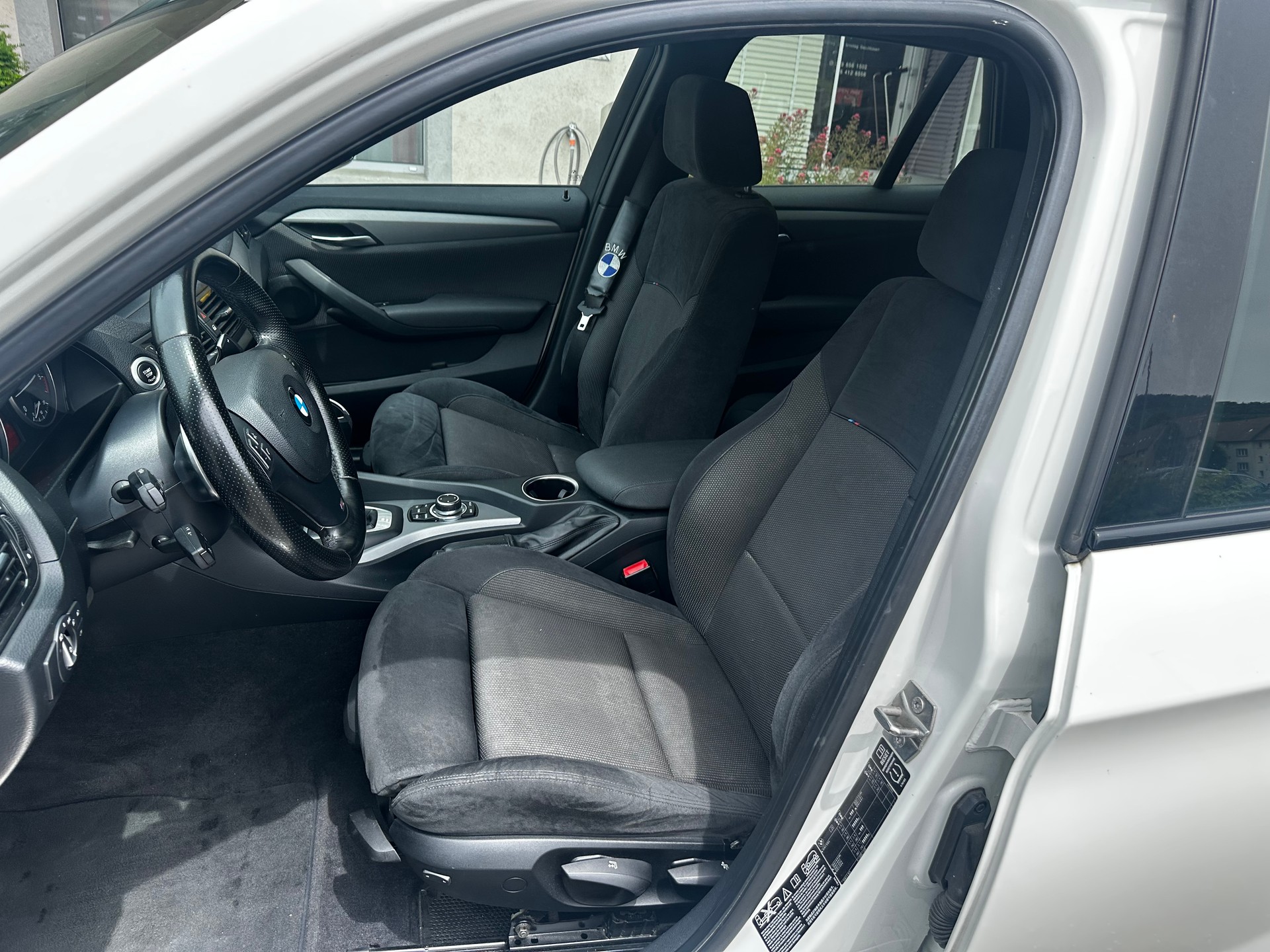 BMW X1 xDrive 25d Steptronic M-Paket-image-6