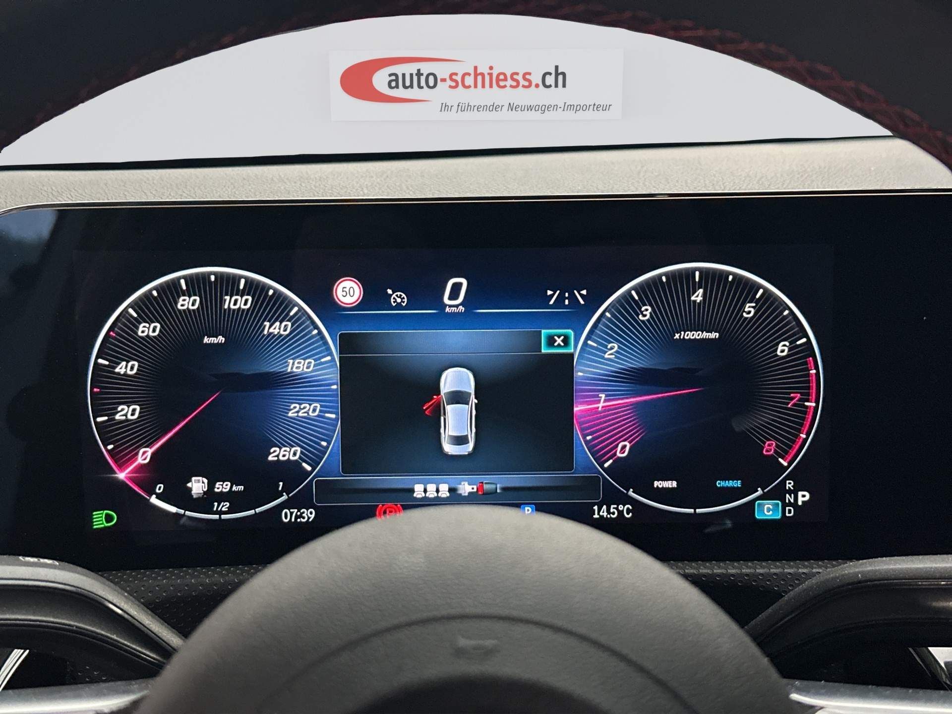 MERCEDES-BENZ A 220 4Matic 8G-DCT AMG Line Night-image-10