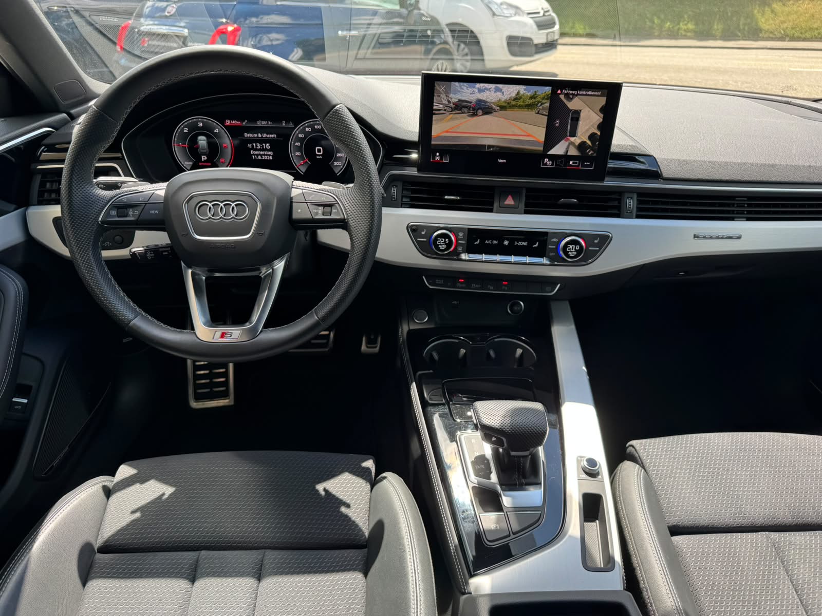AUDI A4 Avant 40 TDI S line quattro S-tronic-image-11