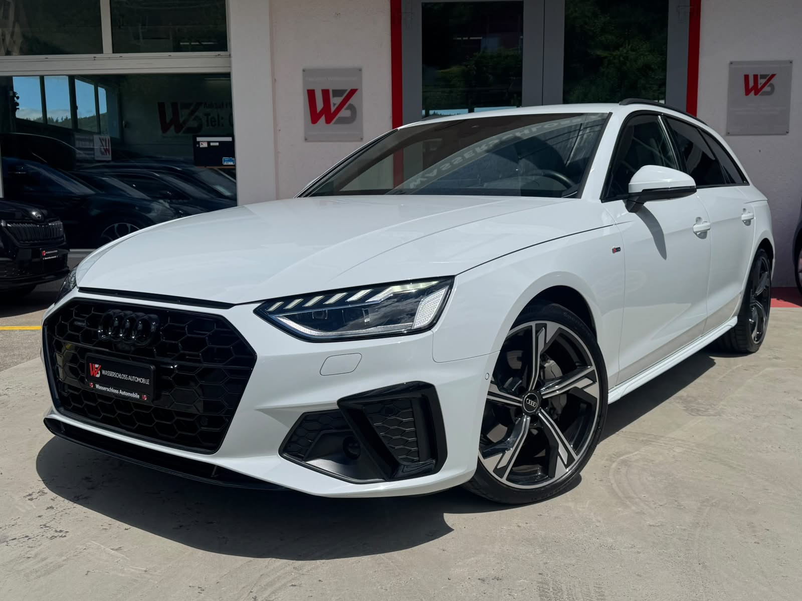 AUDI A4 Avant 40 TDI S line quattro S-tronic-image-0