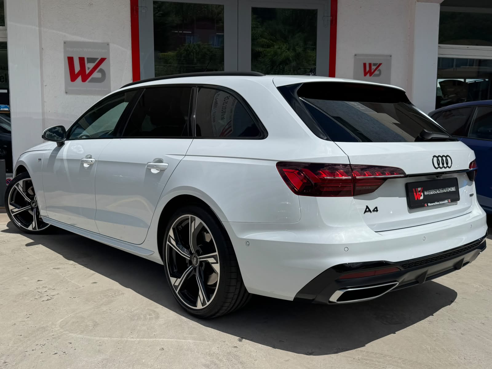 AUDI A4 Avant 40 TDI S line quattro S-tronic-image-7