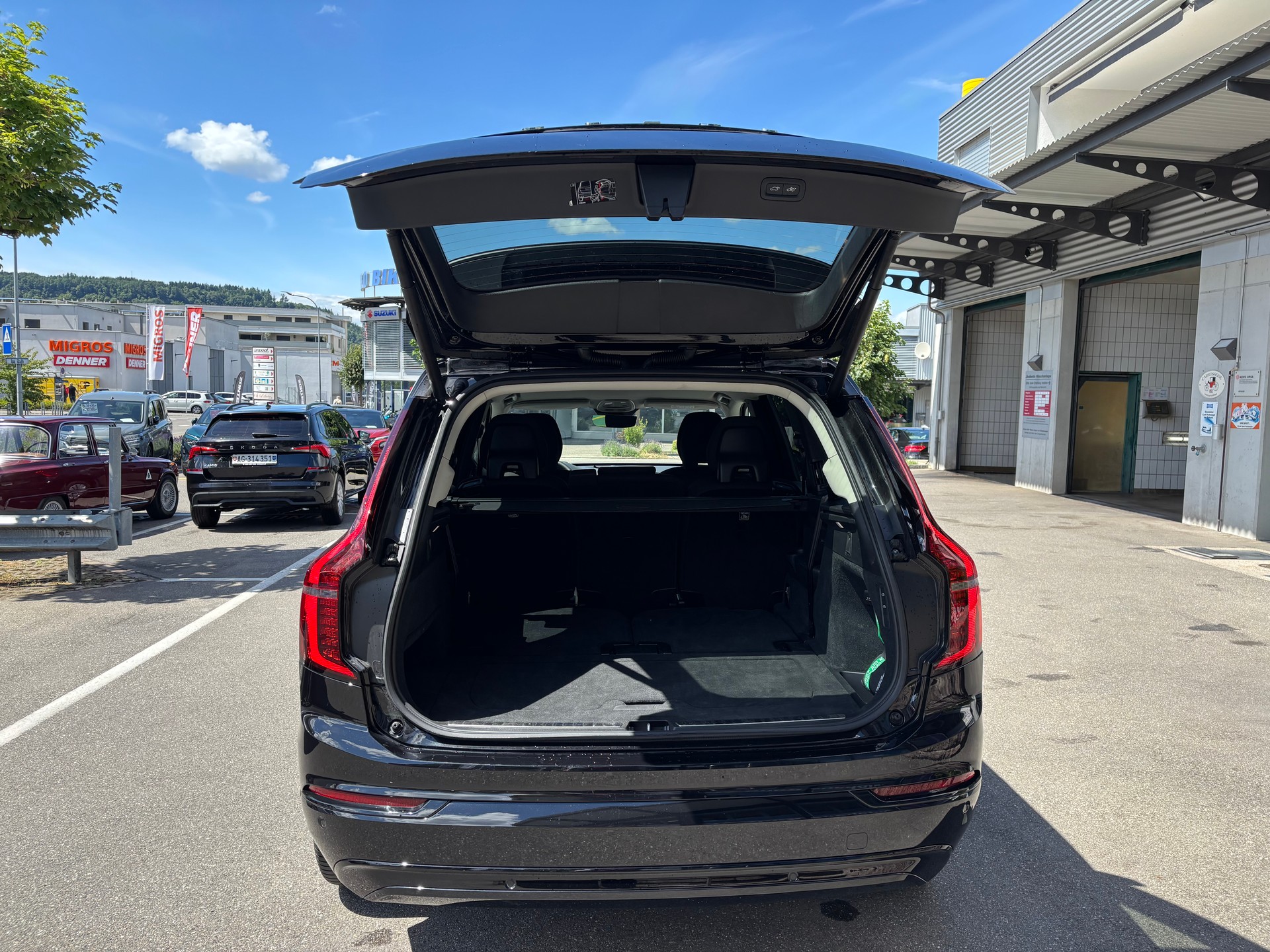 VOLVO XC90 T8 eAWD PluginHybrid Plus Dark Geartronic-image-13