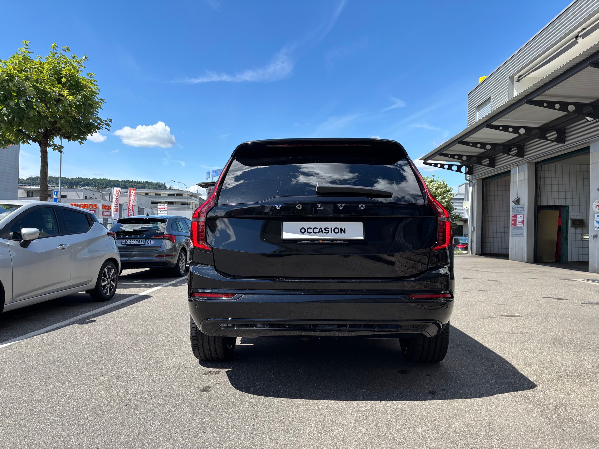 VOLVO XC90 T8 eAWD PluginHybrid Plus Dark Geartronic-image-4