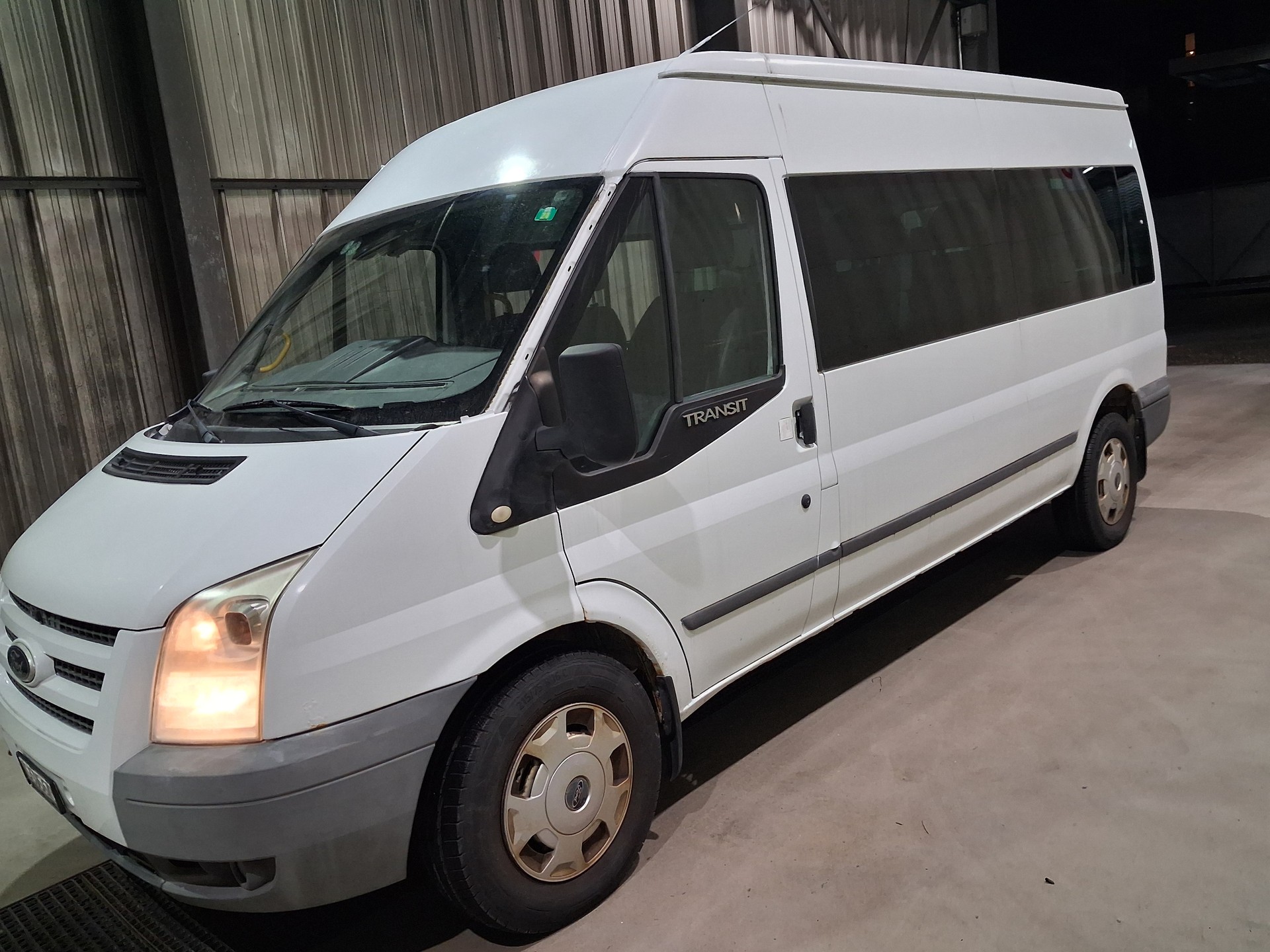 FORD Transit 2.4TDCi Bus M2 350L 4x4 Trend 9Pl.-image-7