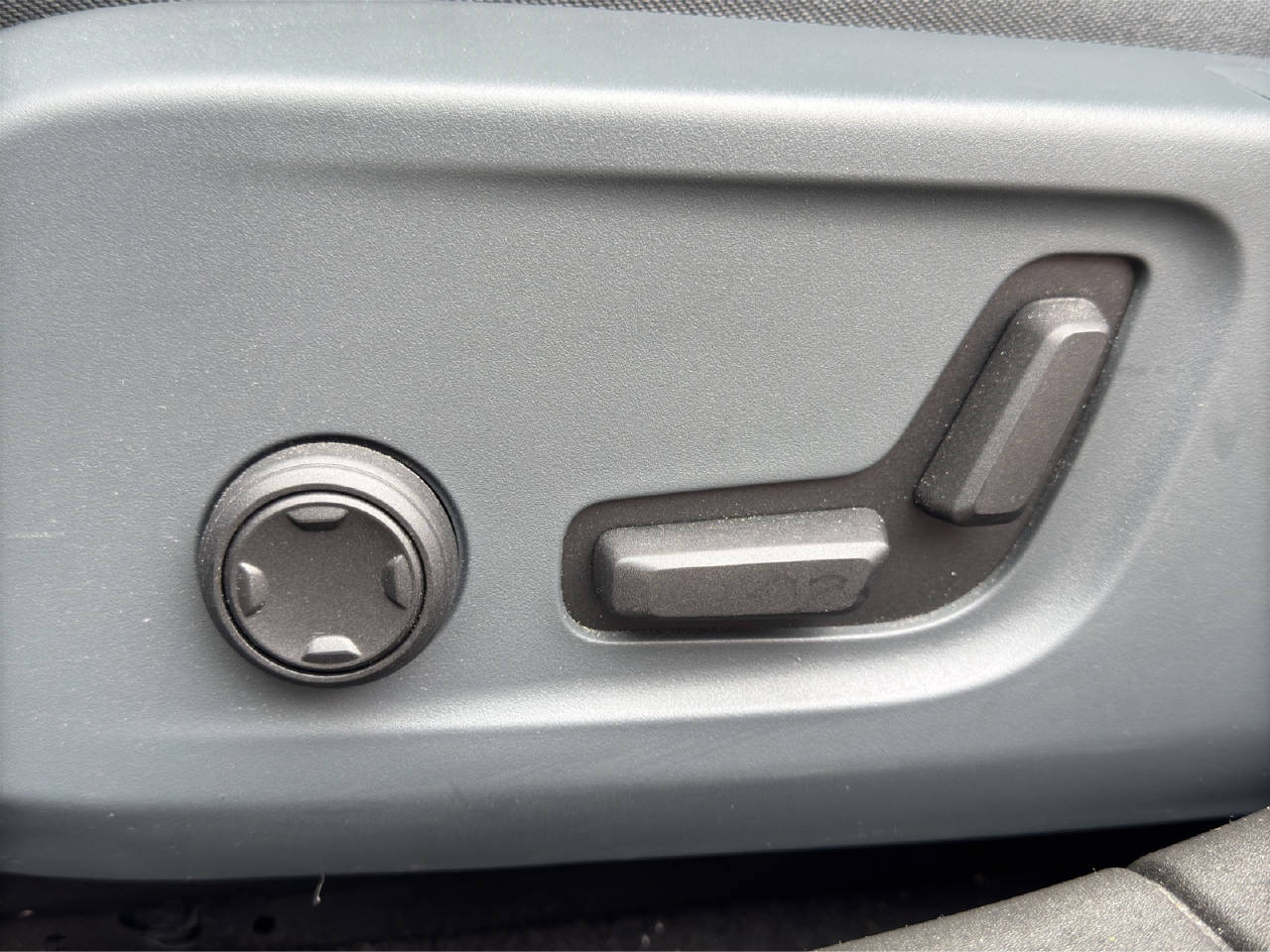 POLESTAR 2 Long Range Dual Motor-image-12