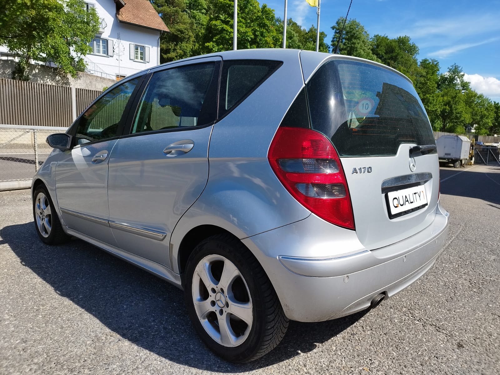 MERCEDES-BENZ A 170 Avantgarde-image-6