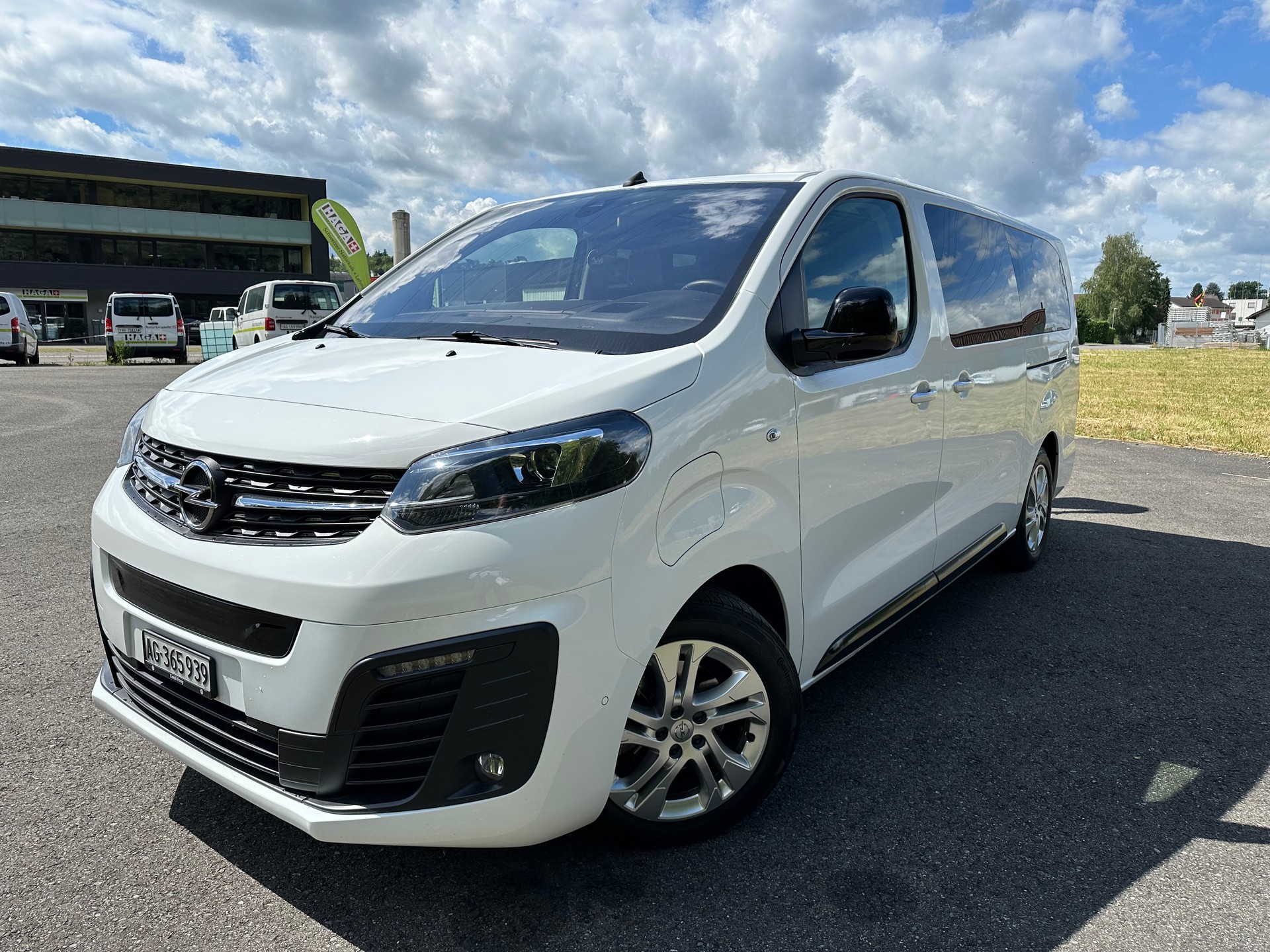 OPEL Business Elegance 75kWh XL-image-0