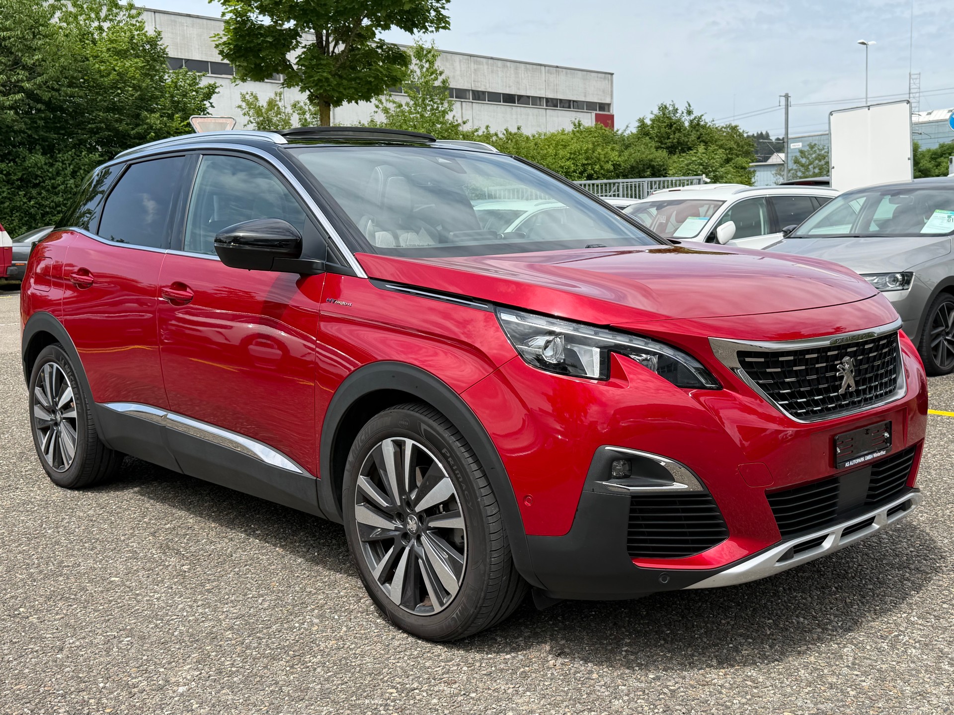 PEUGEOT 3008 300e Hybrid4 GT EAT8-image-2