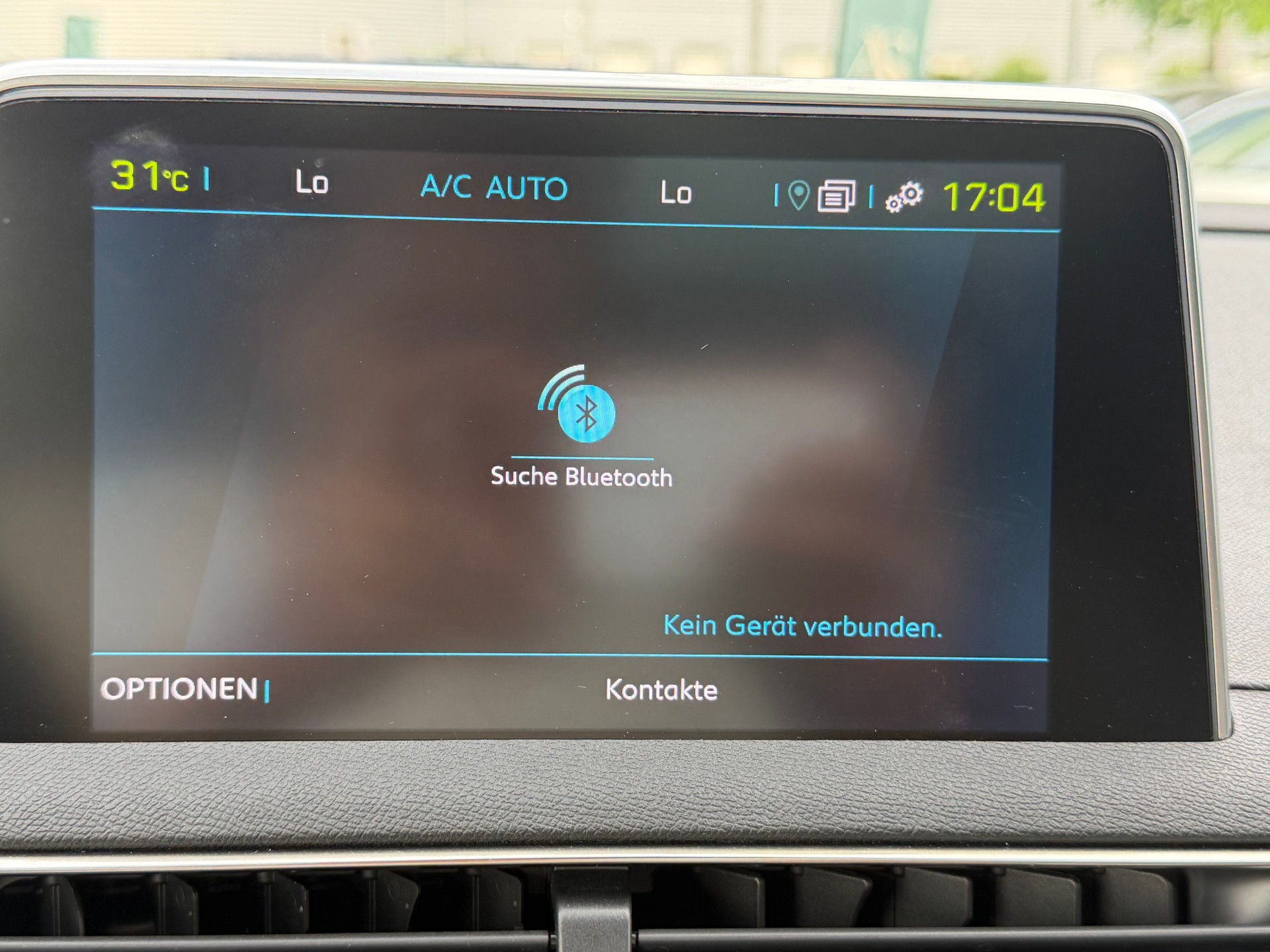 PEUGEOT 3008 300e Hybrid4 GT EAT8-image-21