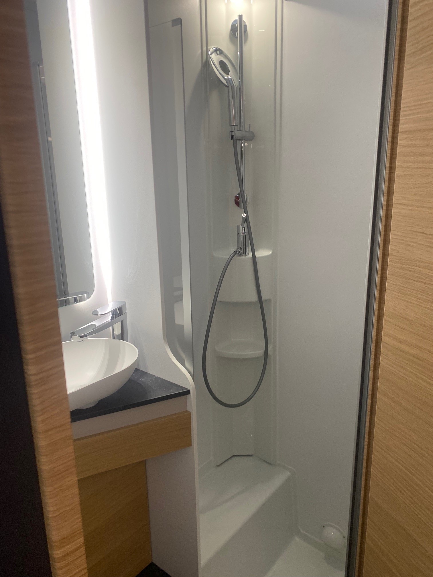 ADRIA CORAL XL 660 SL-image-11