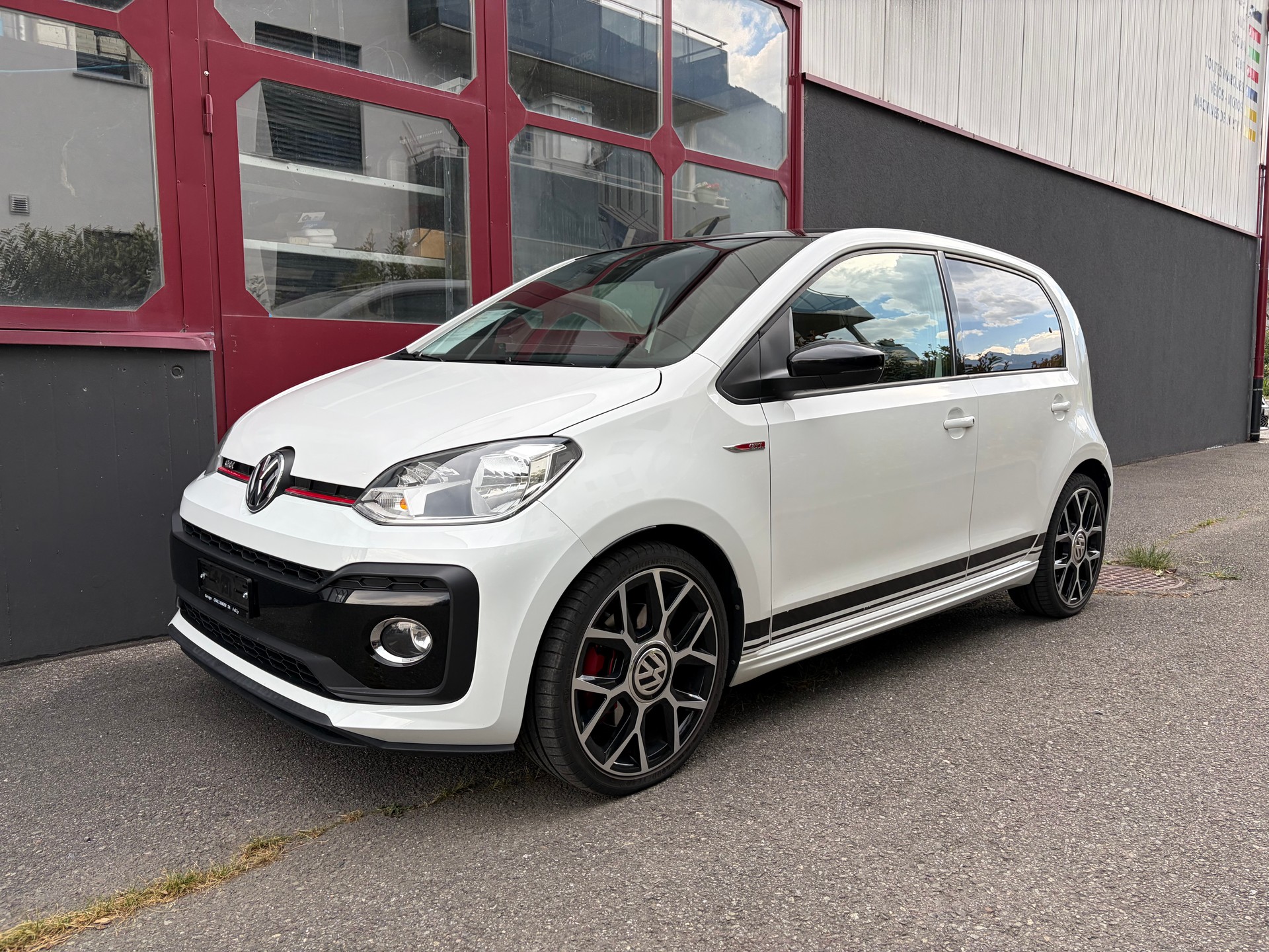 VW Up 1.0 TSI GTI-image-3