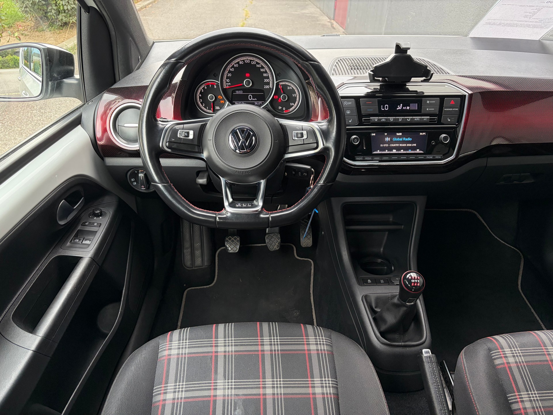 VW Up 1.0 TSI GTI-image-7
