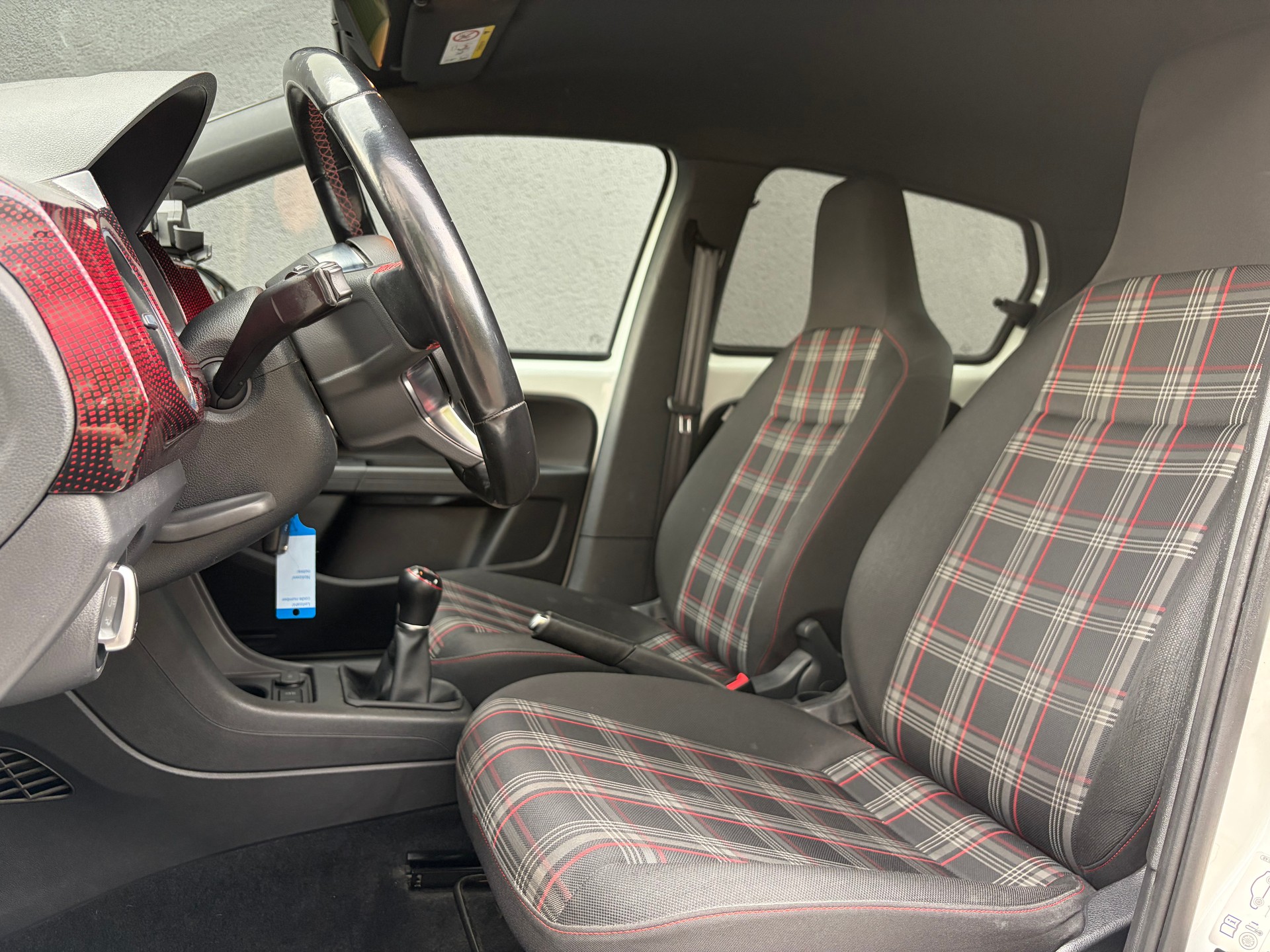 VW Up 1.0 TSI GTI-image-8