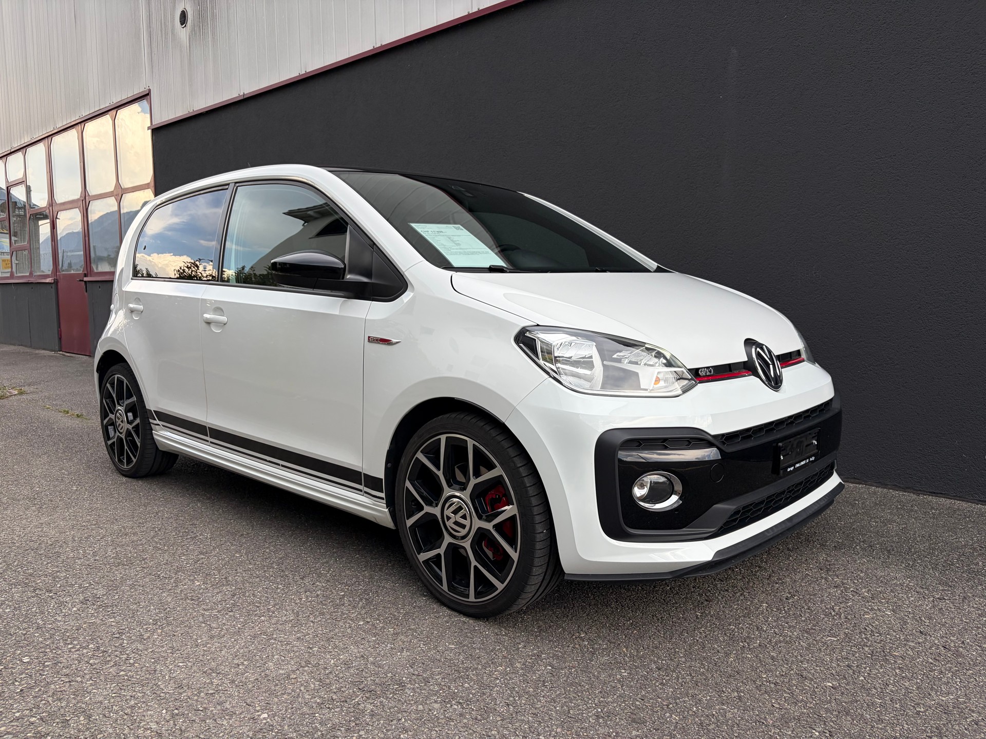 VW Up 1.0 TSI GTI-image-0