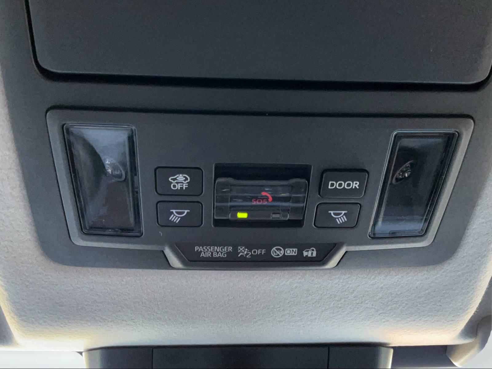 TOYOTA Hilux Double Cab.-Pick-up 59KWh Style-image-14