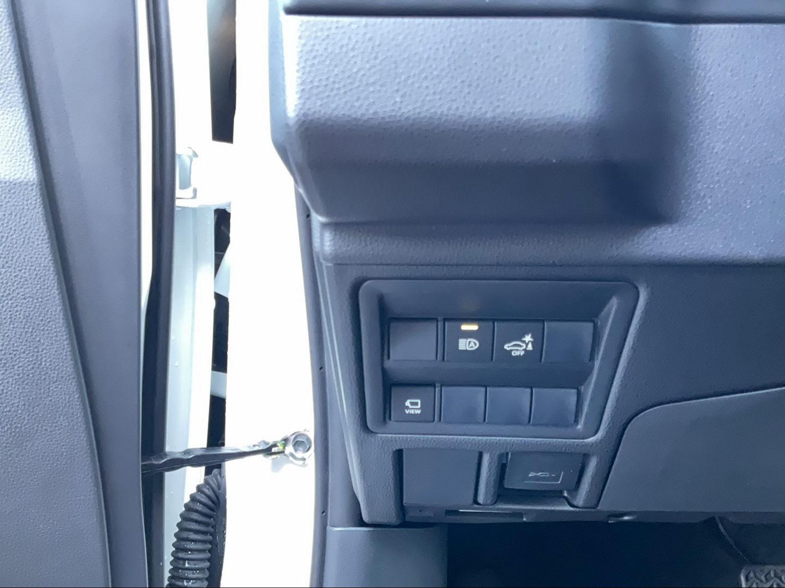TOYOTA Hilux Double Cab.-Pick-up 59KWh Style-image-9