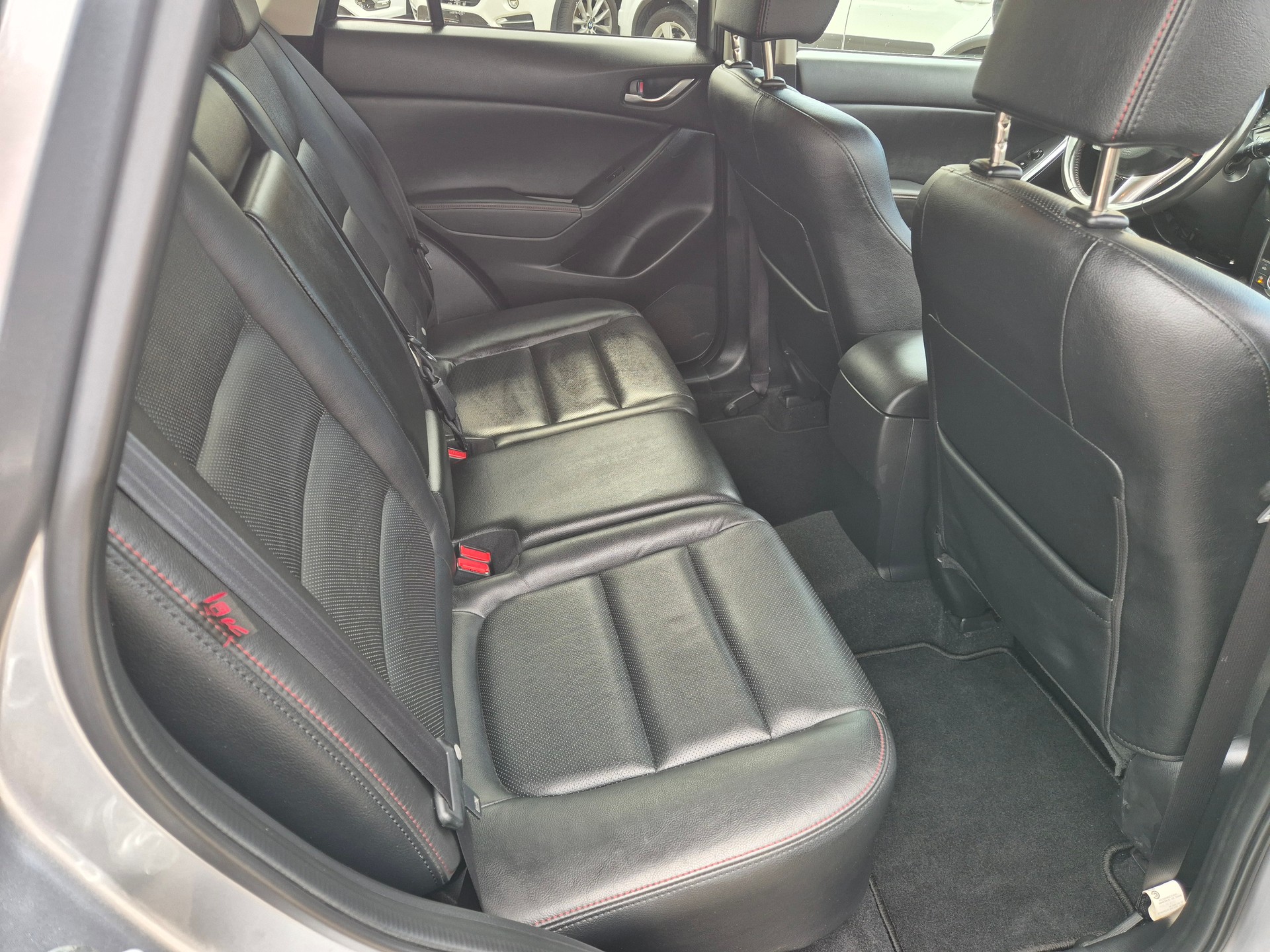 MAZDA CX-5 2.2 D HP Revolution AWD Automatic-image-16