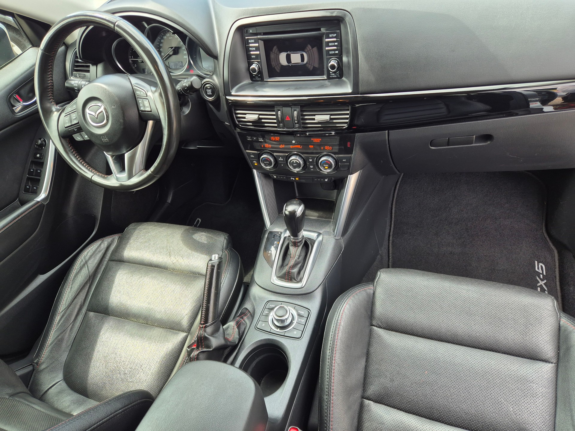 MAZDA CX-5 2.2 D HP Revolution AWD Automatic-image-21