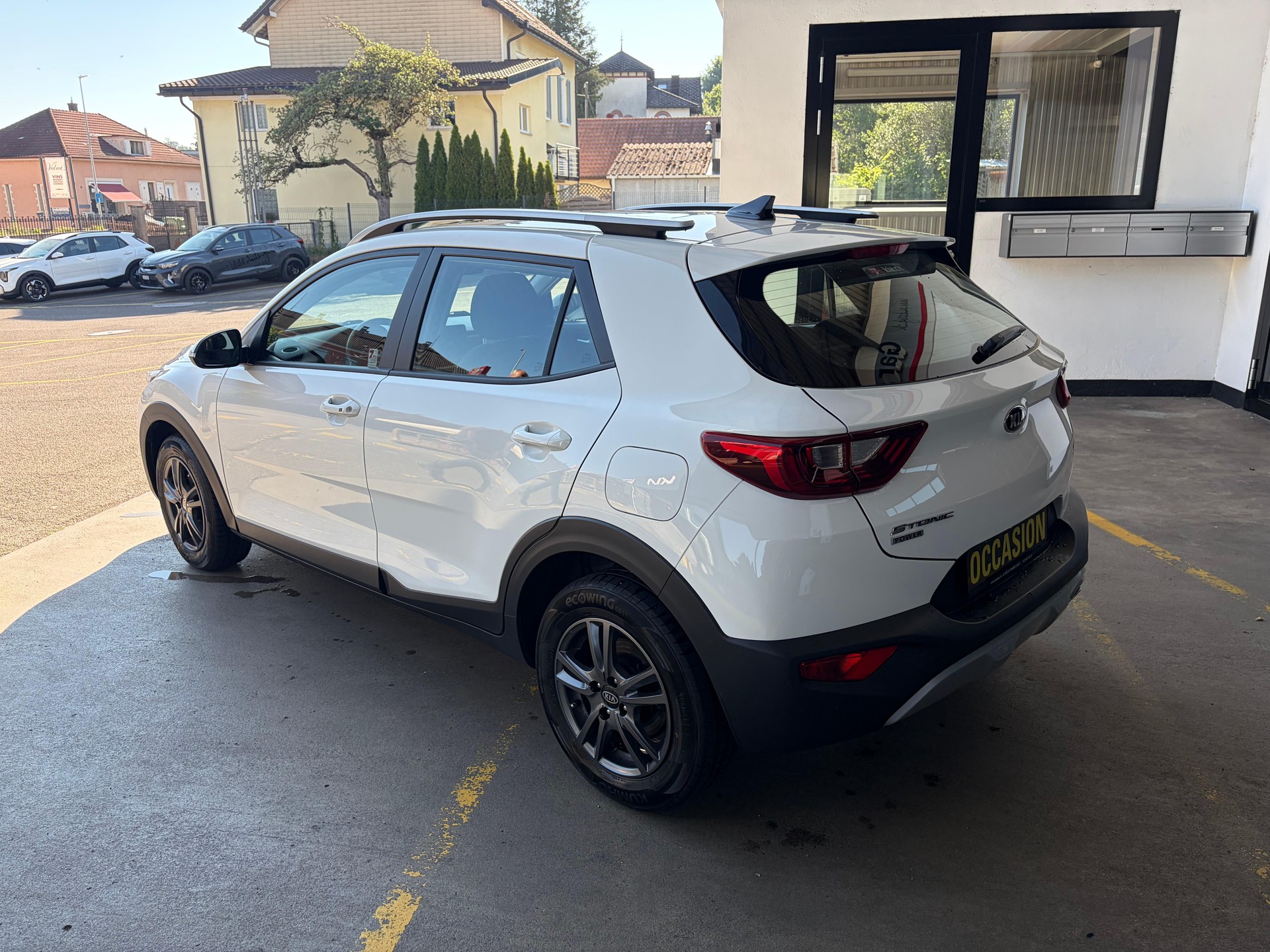 KIA Stonic 1.0 T Power Edition-image-3