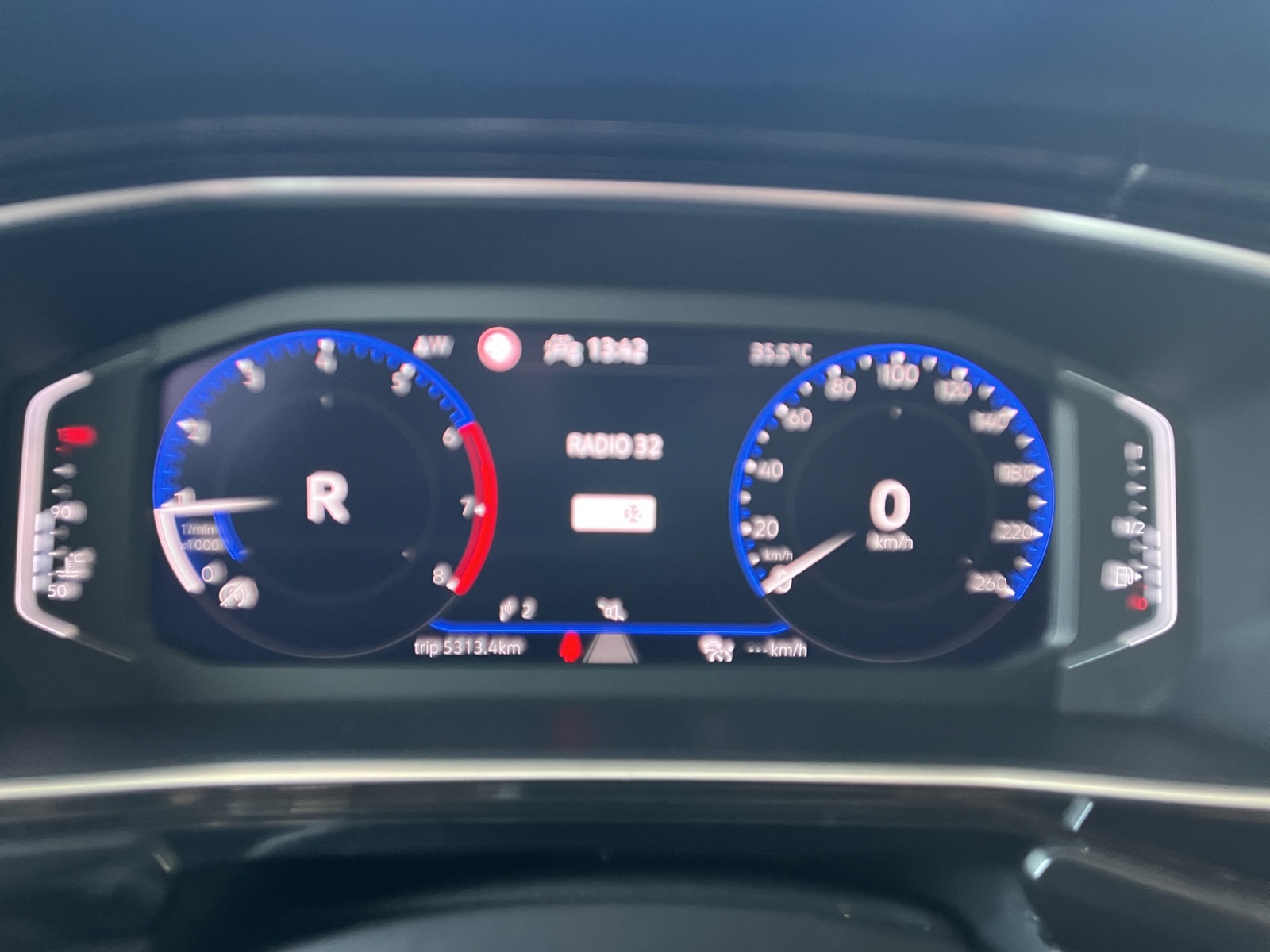 VW T-Cross 1.0 TSI Style DSG-image-14
