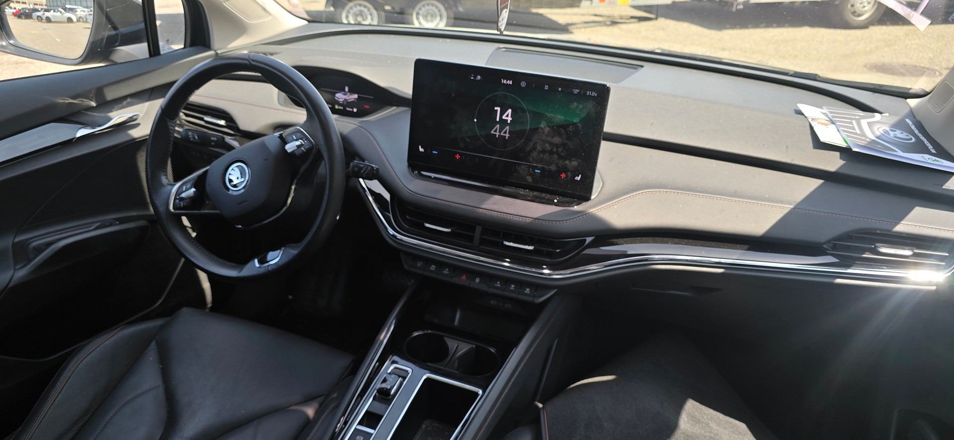 SKODA Enyaq iV 80x SportLine-image-8