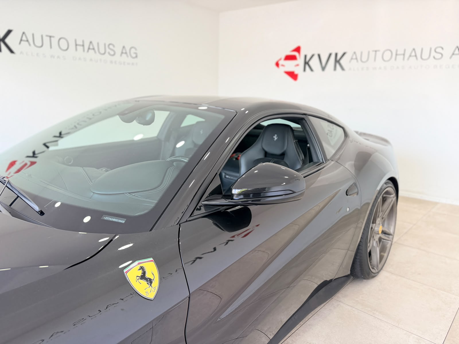FERRARI F12 Berlinetta-image-23