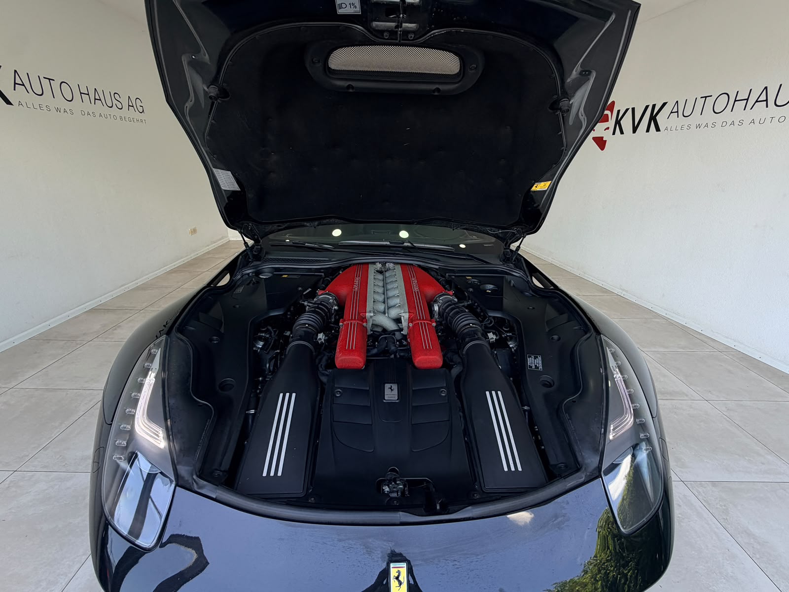 FERRARI F12 Berlinetta-image-24