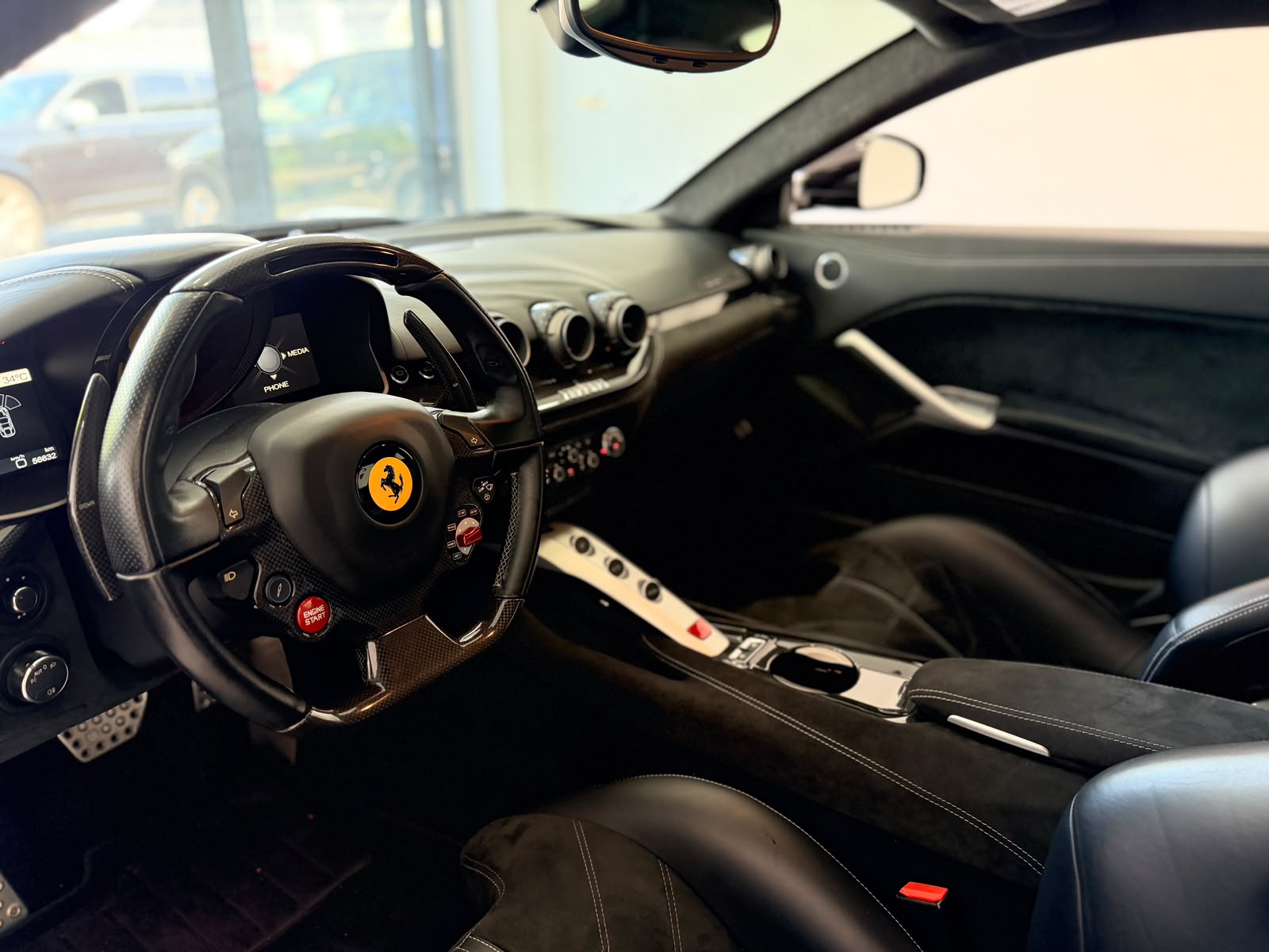 FERRARI F12 Berlinetta-image-13