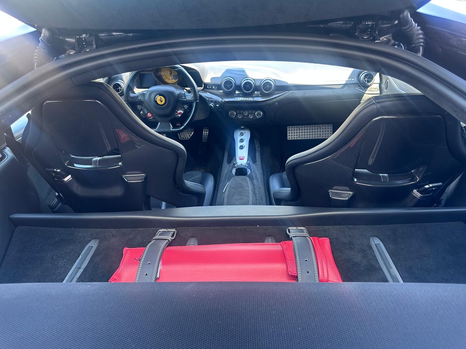 FERRARI F12 Berlinetta*1 Jahr Ferrari Power Garantie*Ab Ferrari Service*-image-13